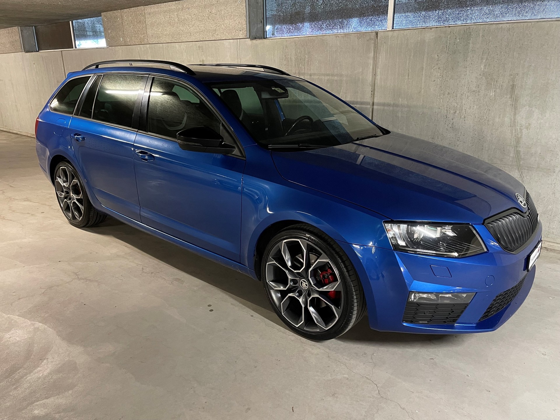 SKODA Octavia Combi 2.0 TDI RS DSG-image-3