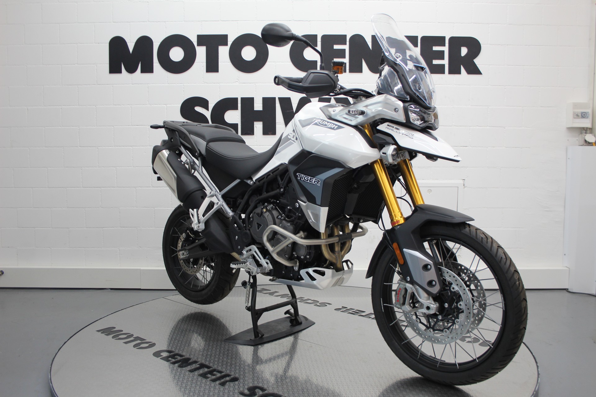TRIUMPH Tiger 900 Rally Pro-showroom-element-1