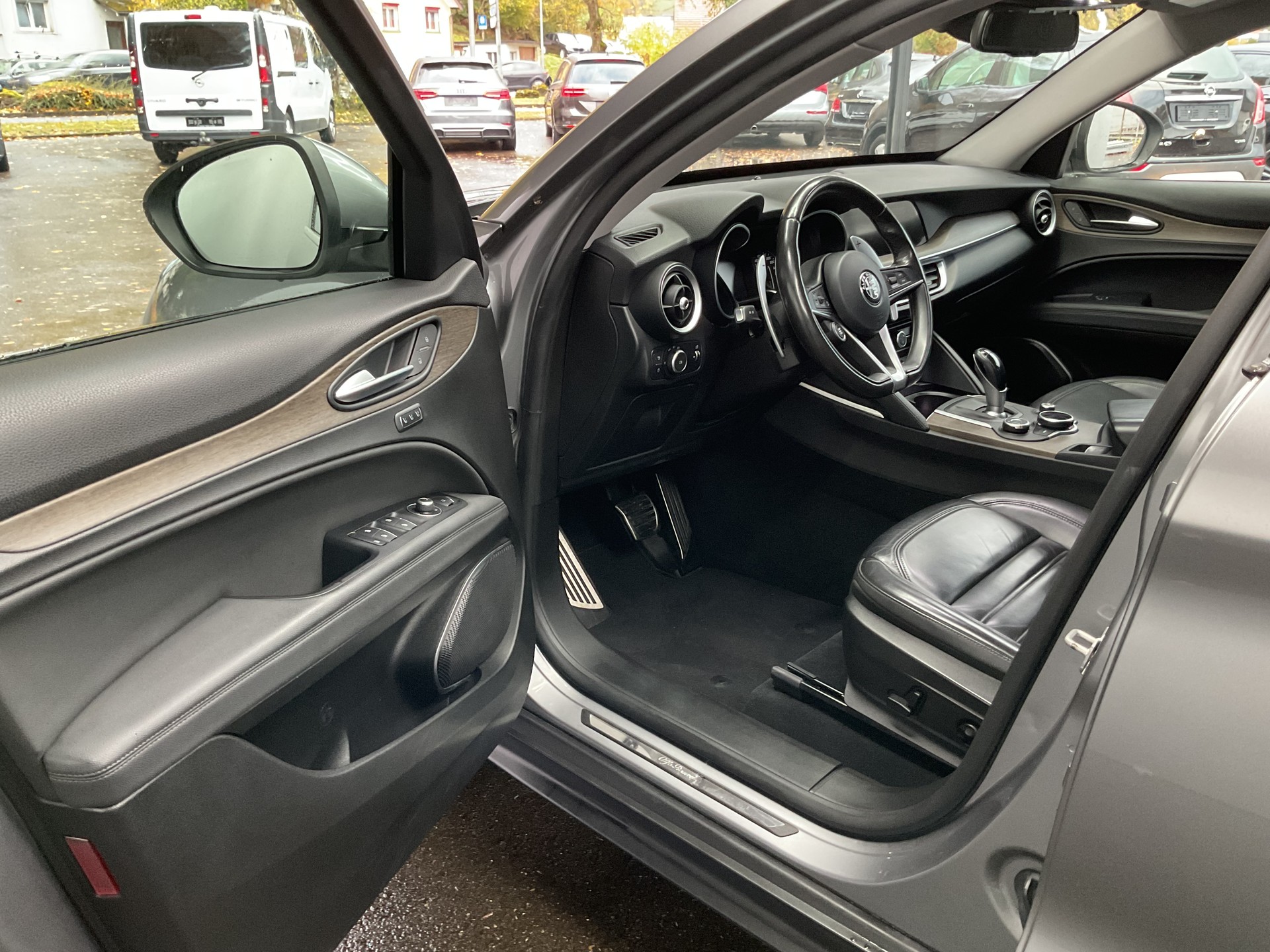 ALFA ROMEO Stelvio 2.0 First Edition Q4 Automatic-image-6