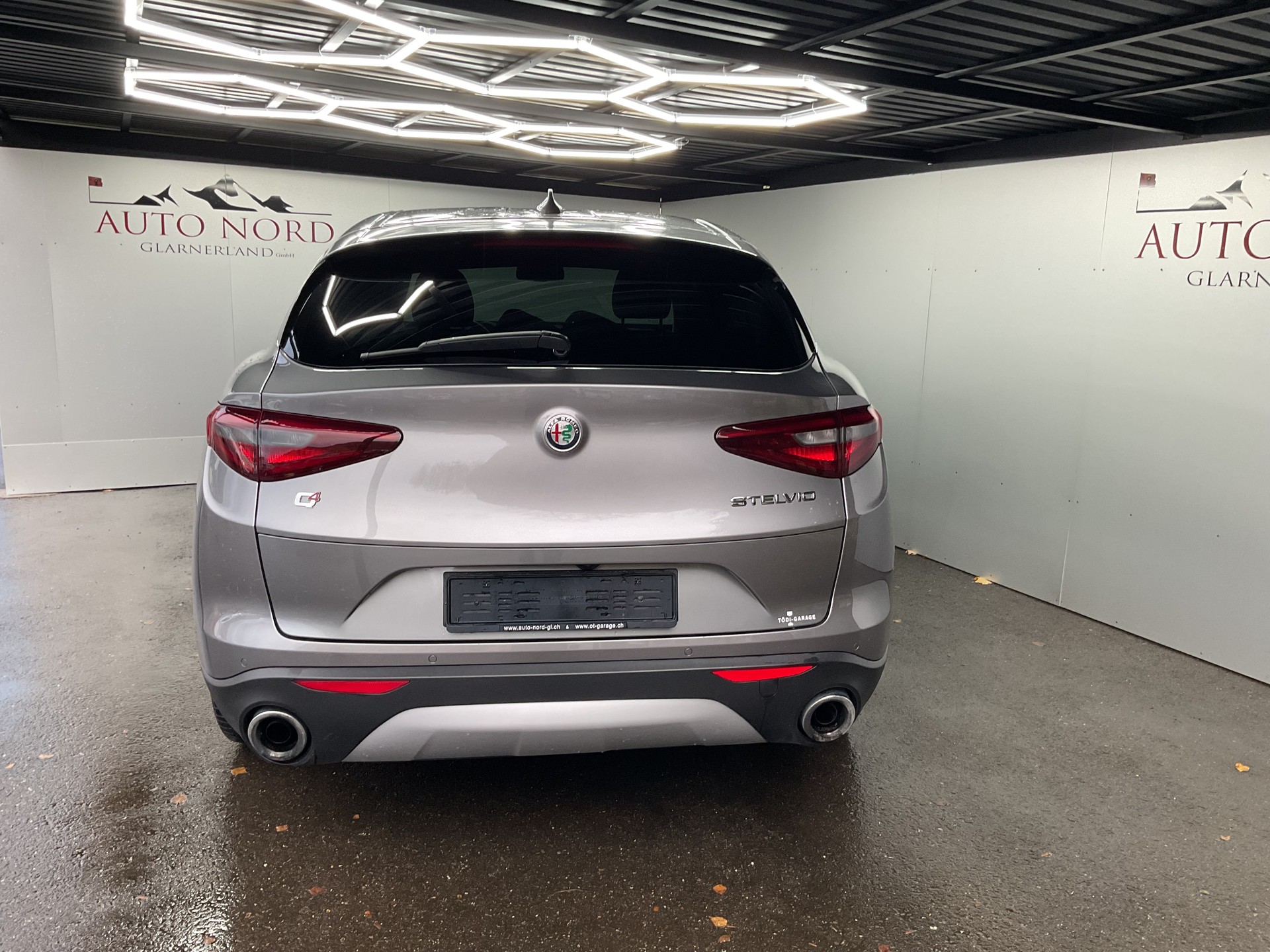 ALFA ROMEO Stelvio 2.0 First Edition Q4 Automatic-image-4