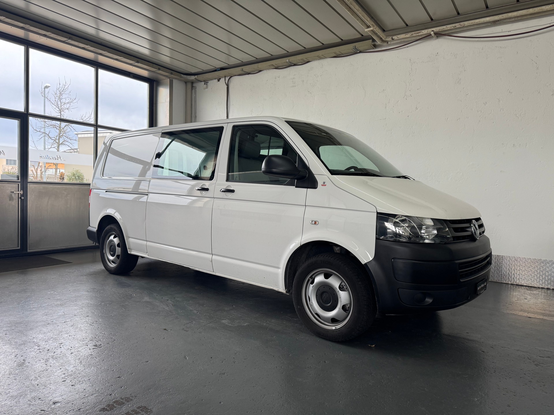 VW T5 2.0 Bi-TDI 4Motion DSG-image-1