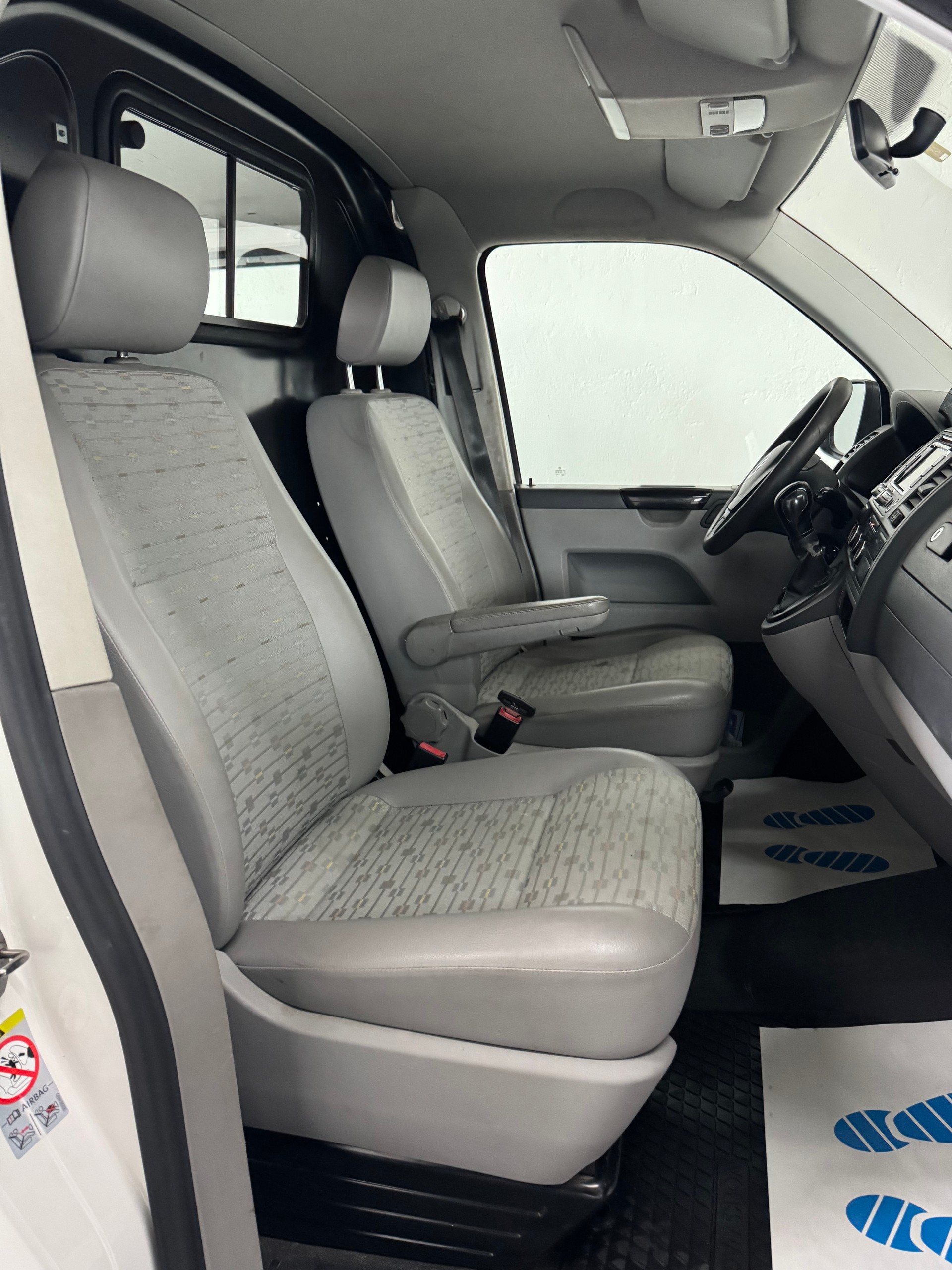 VW T5 2.0 Bi-TDI 4Motion DSG-image-16