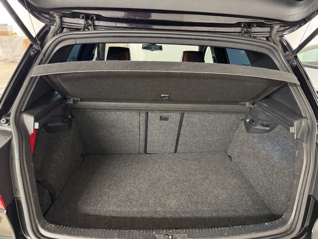 VW Golf 2.0 TSI R 4Motion DSG-image-3