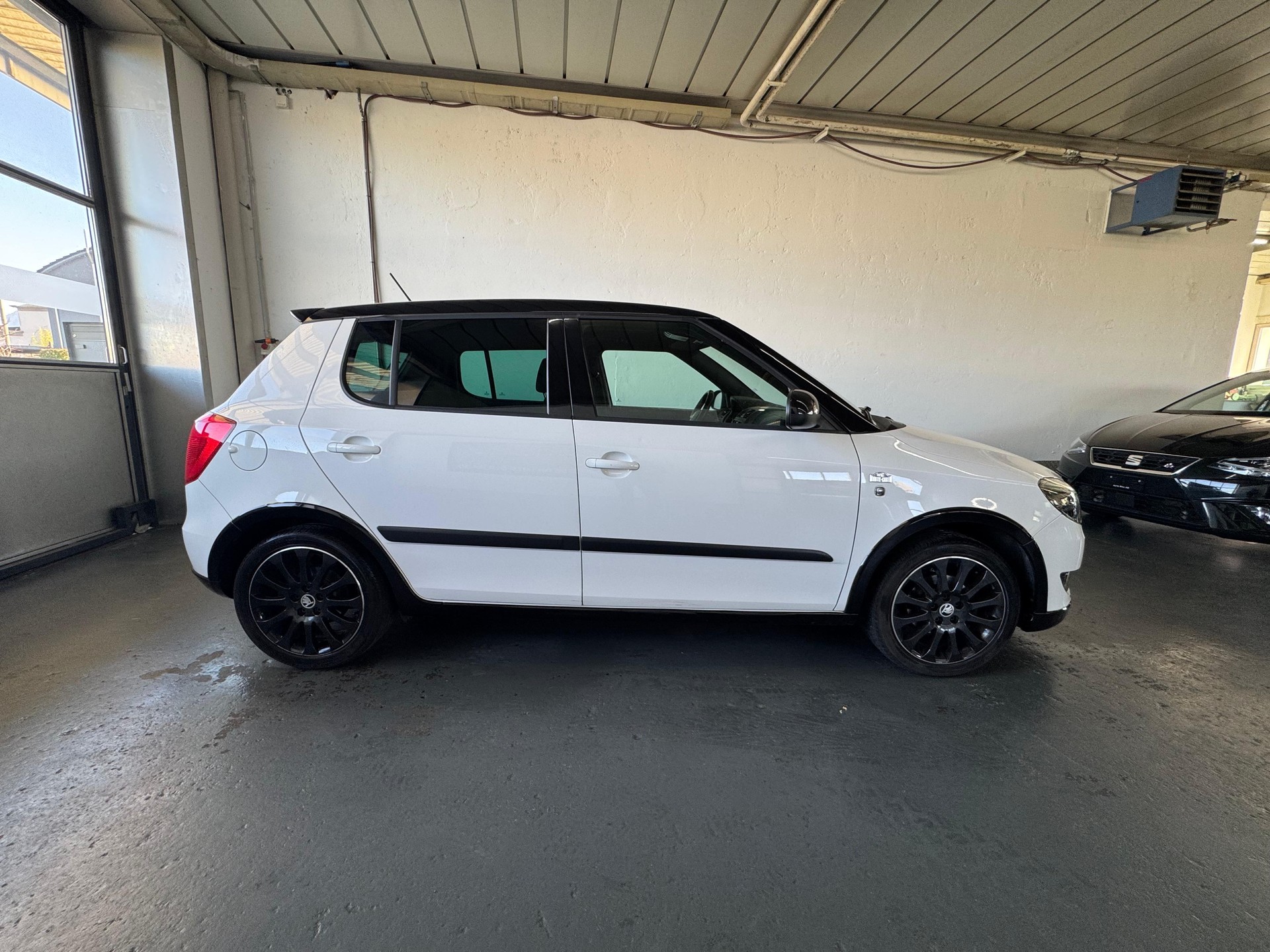 SKODA Fabia 1.2 TSI Monte Carlo-image-5