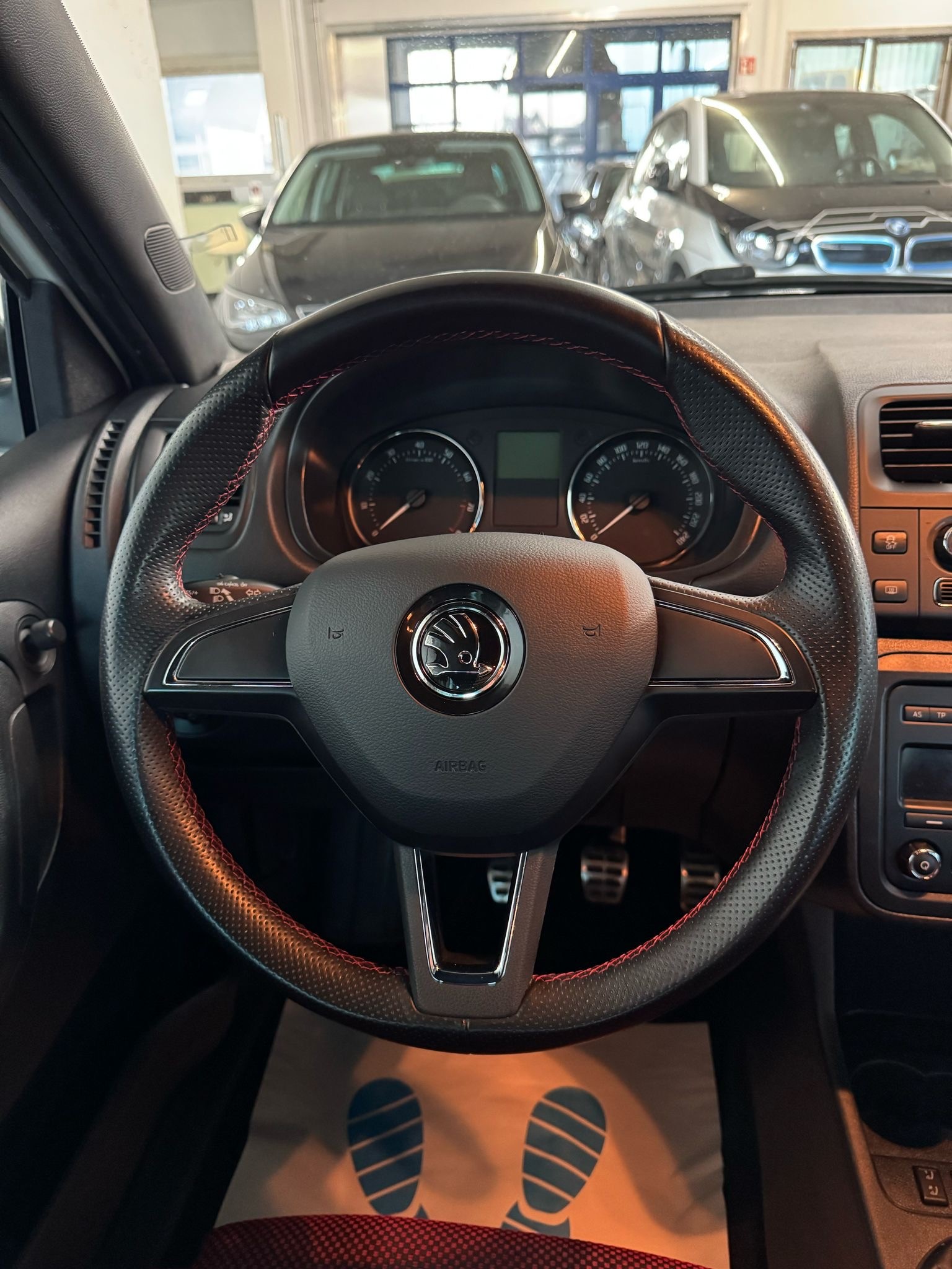 SKODA Fabia 1.2 TSI Monte Carlo-image-14