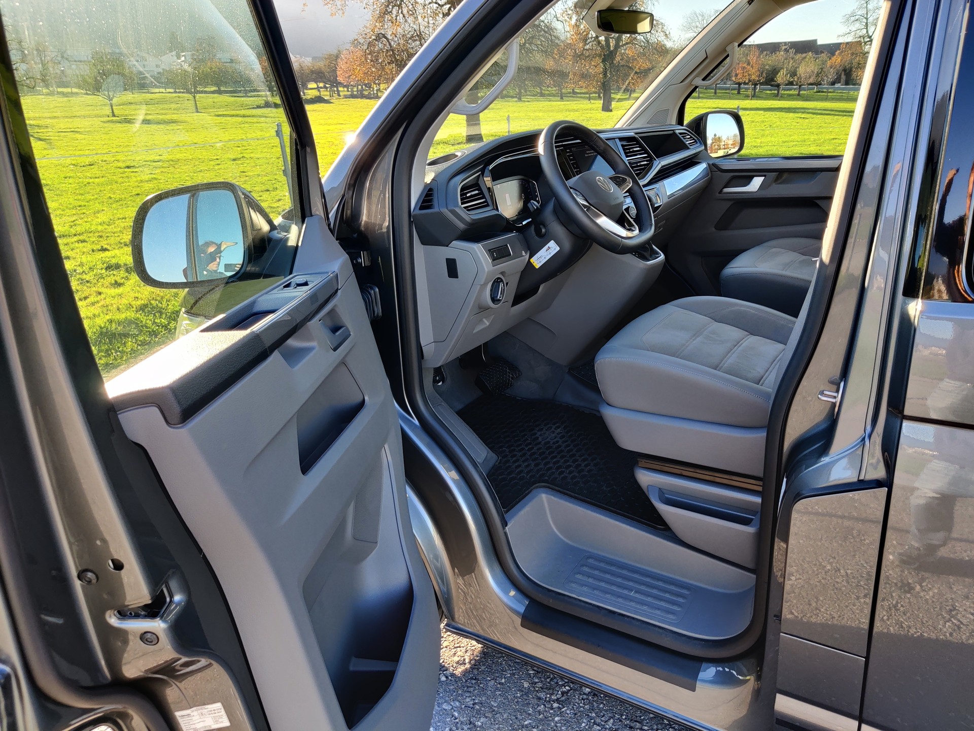 VW T6.1 California 2.0 TDI Ocean Edition Liberty DSG, TOP Ausstattung-image-5