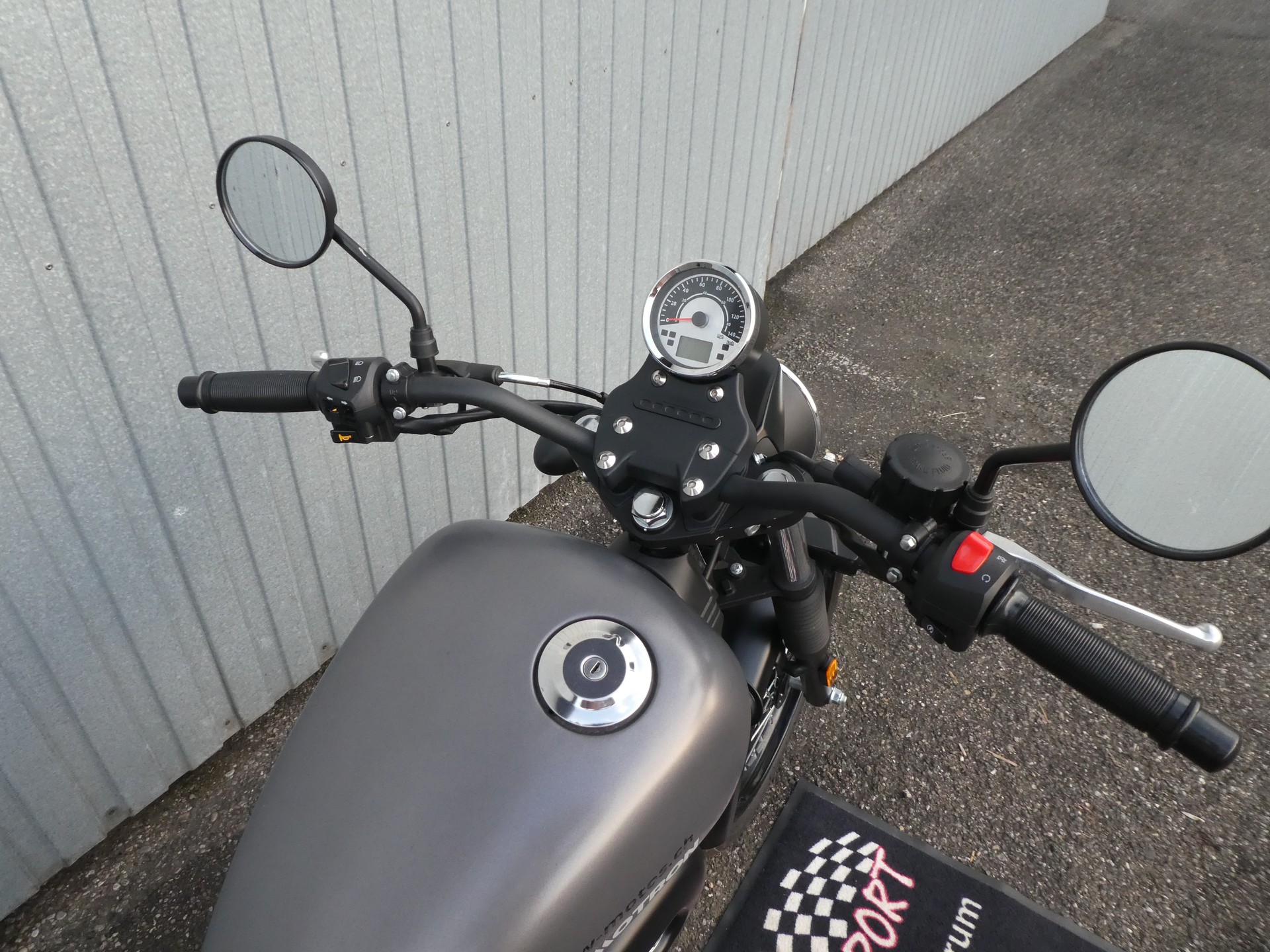 MOTRON REVOLVER 125-image-9