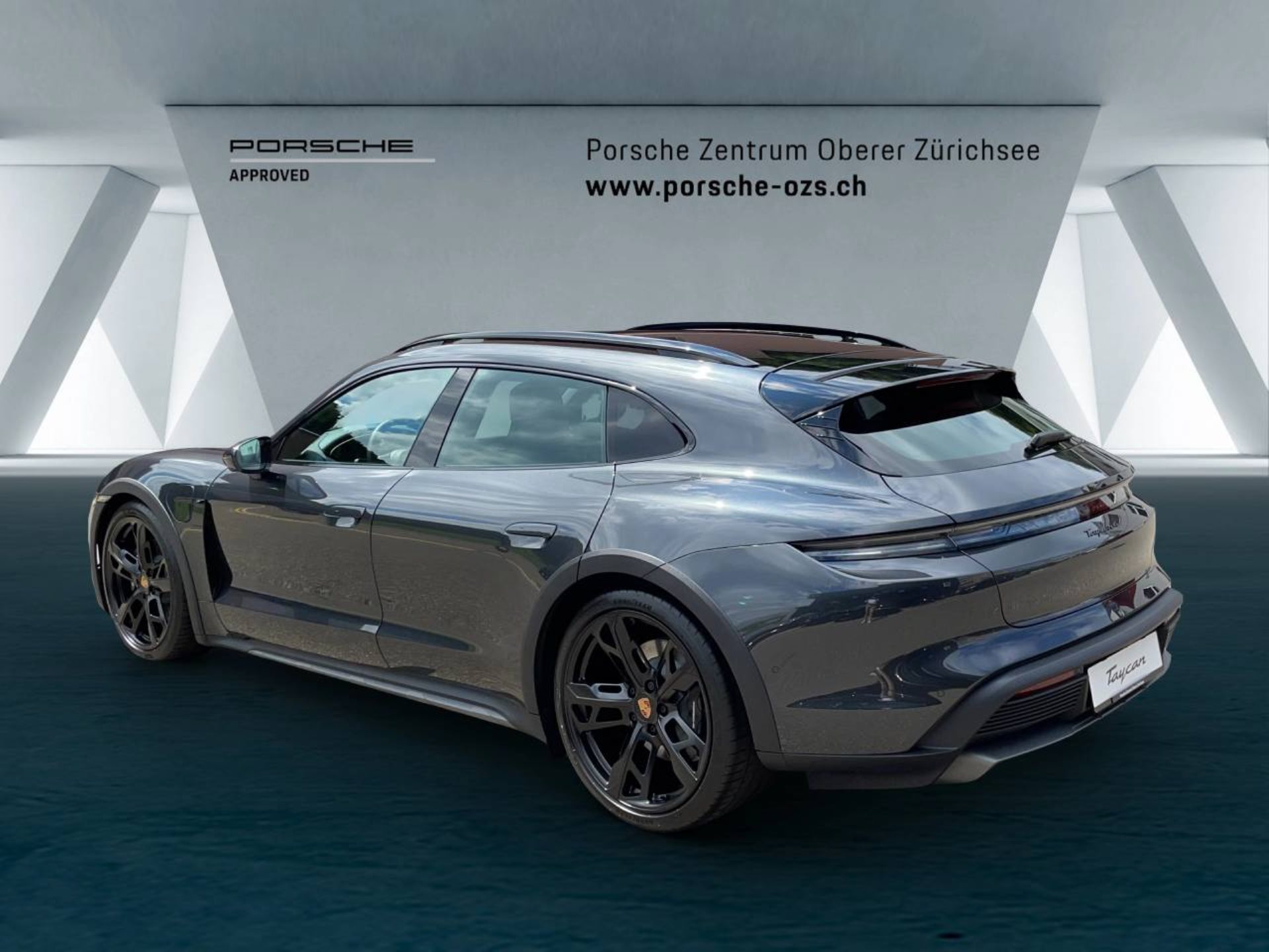 PORSCHE Taycan 4 Cross Turismo-image-2