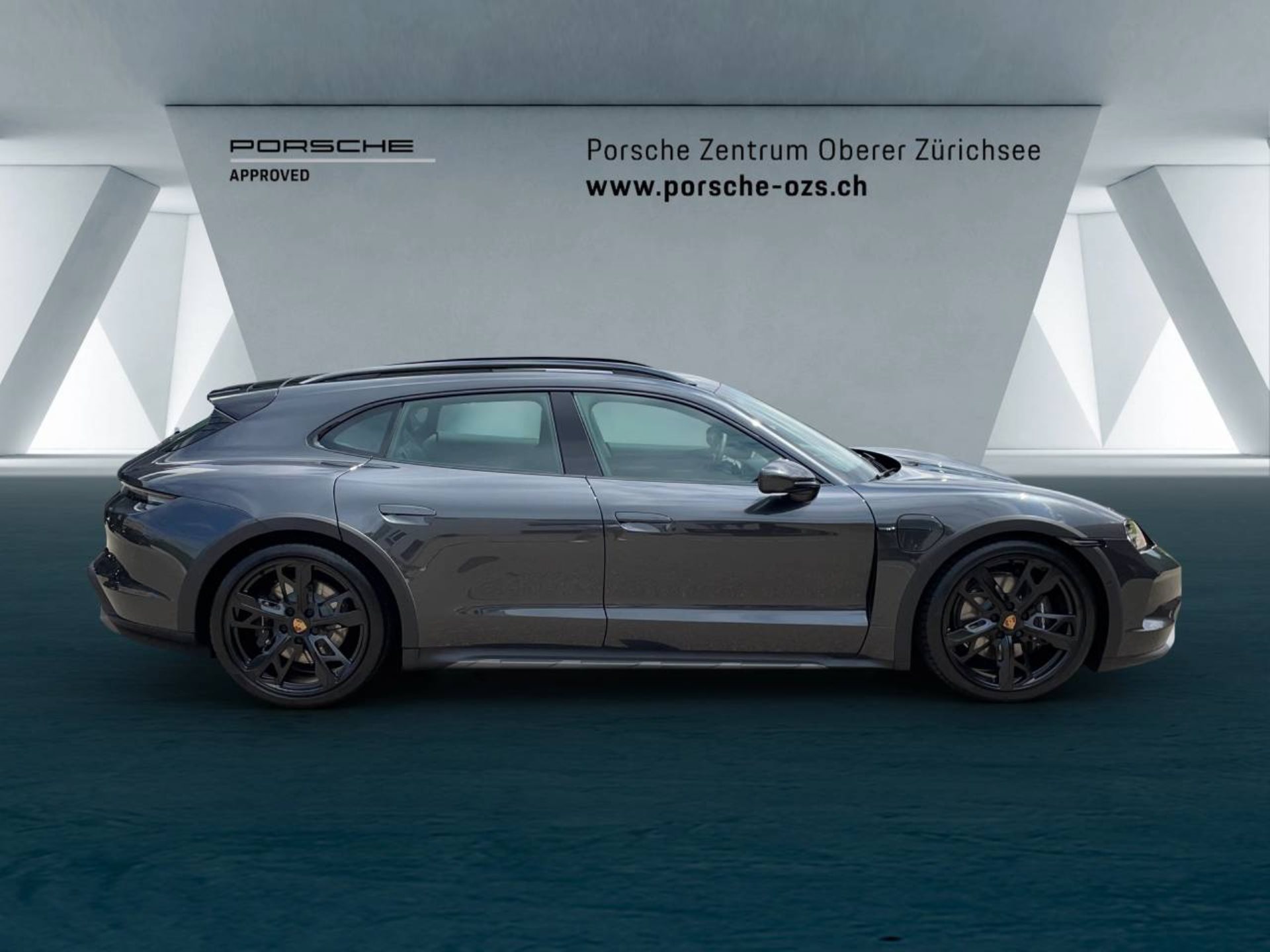PORSCHE Taycan 4 Cross Turismo-image-5