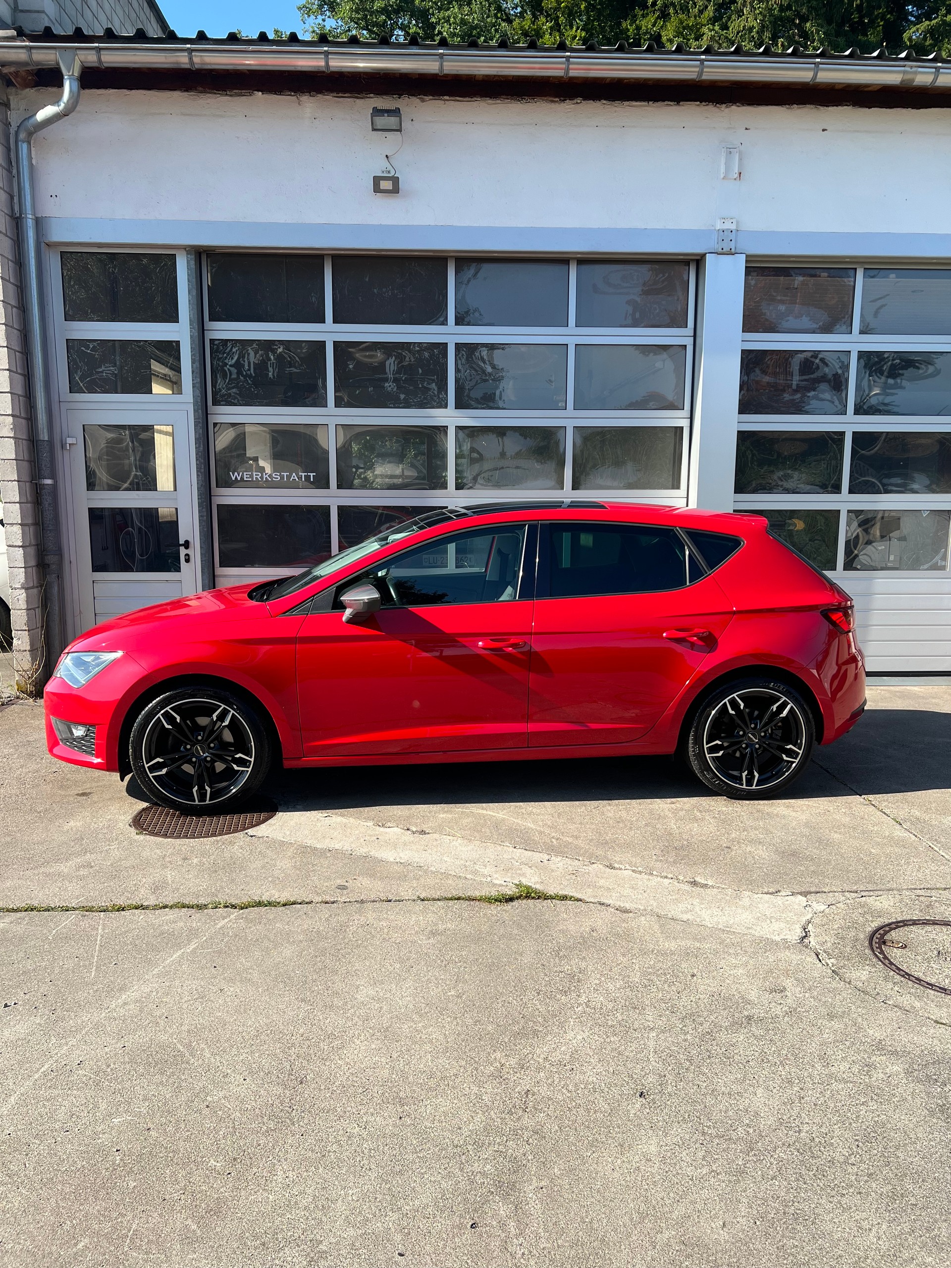 SEAT Leon 1.4 TSI FR DSG-image-1