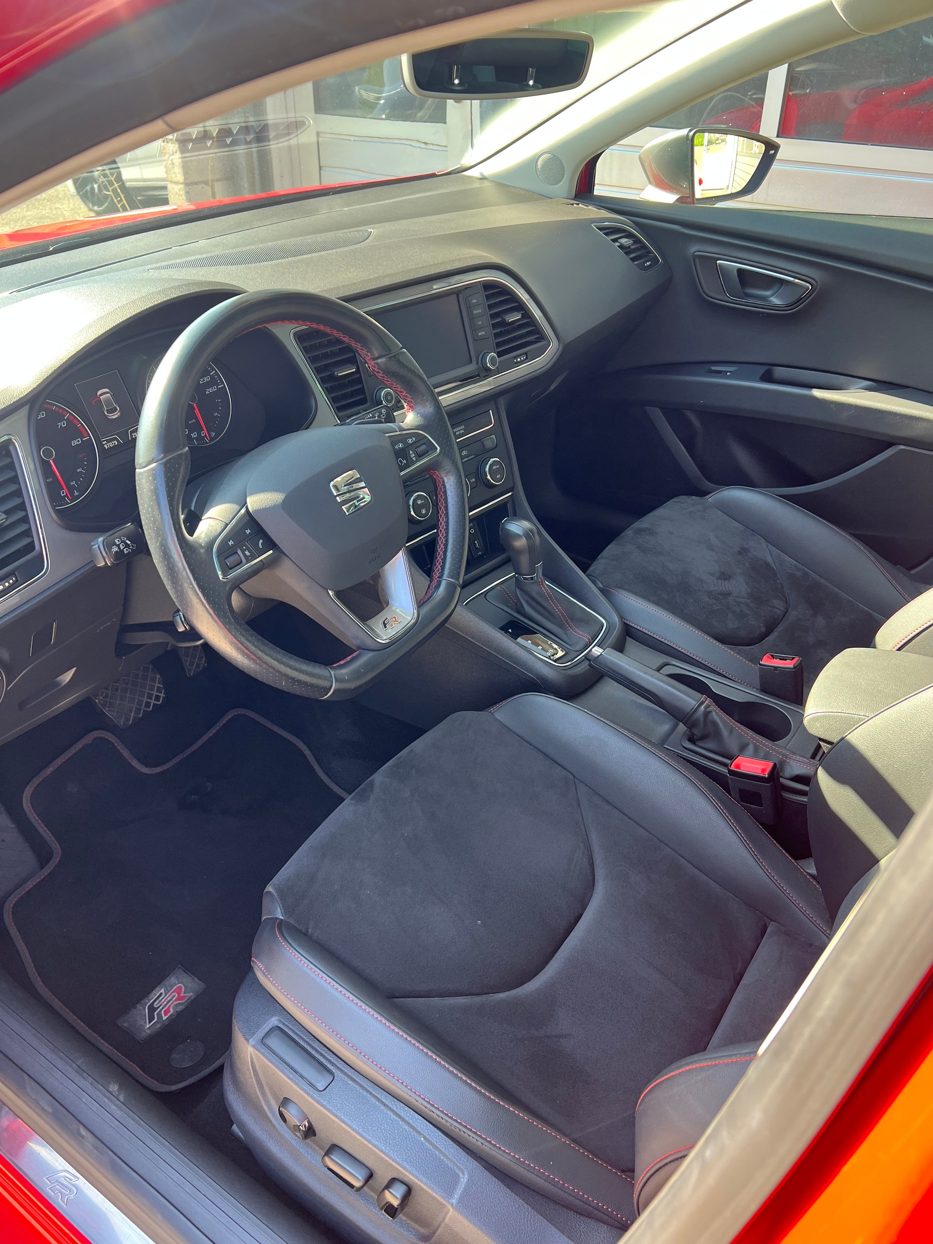 SEAT Leon 1.4 TSI FR DSG-image-5