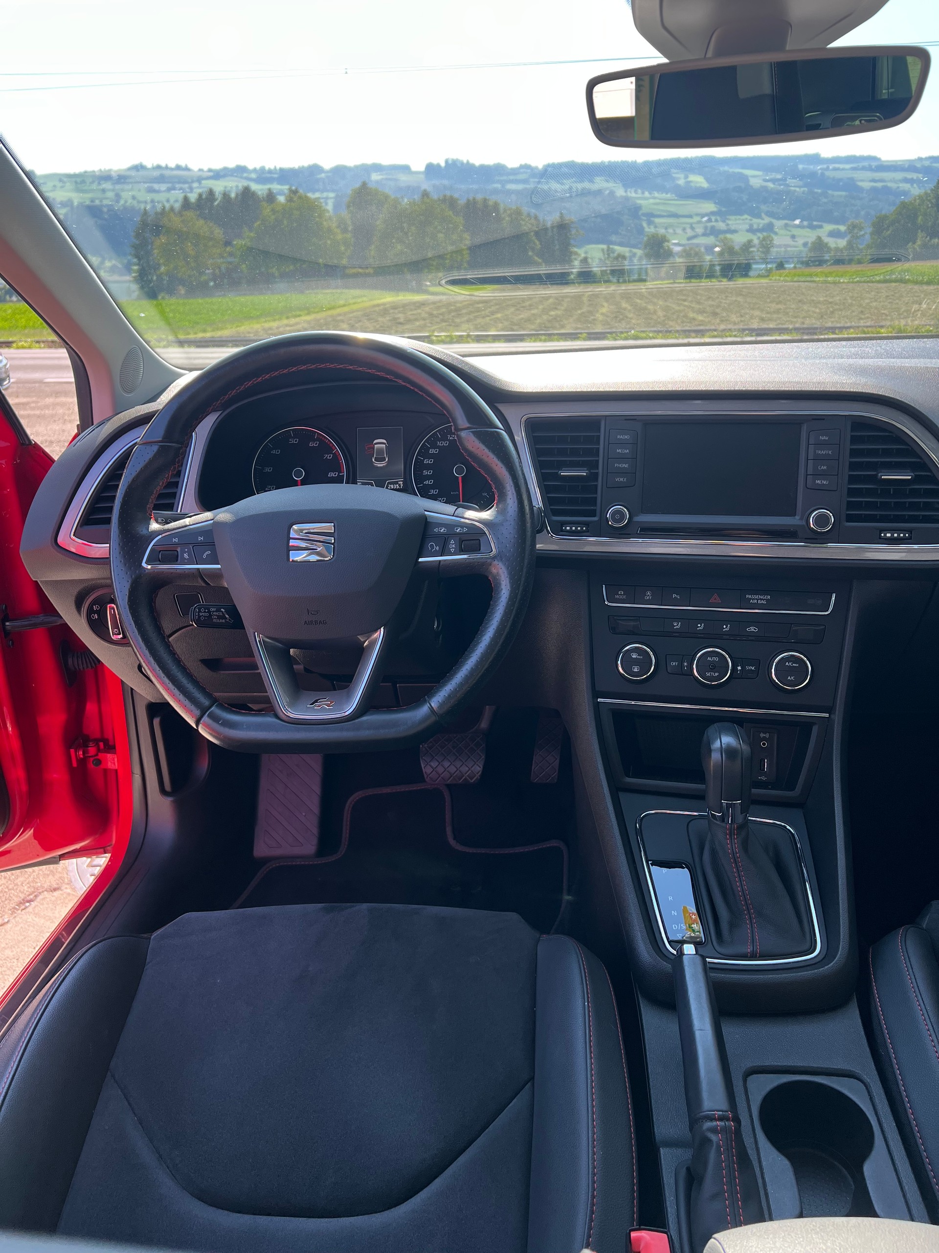 SEAT Leon 1.4 TSI FR DSG-image-6