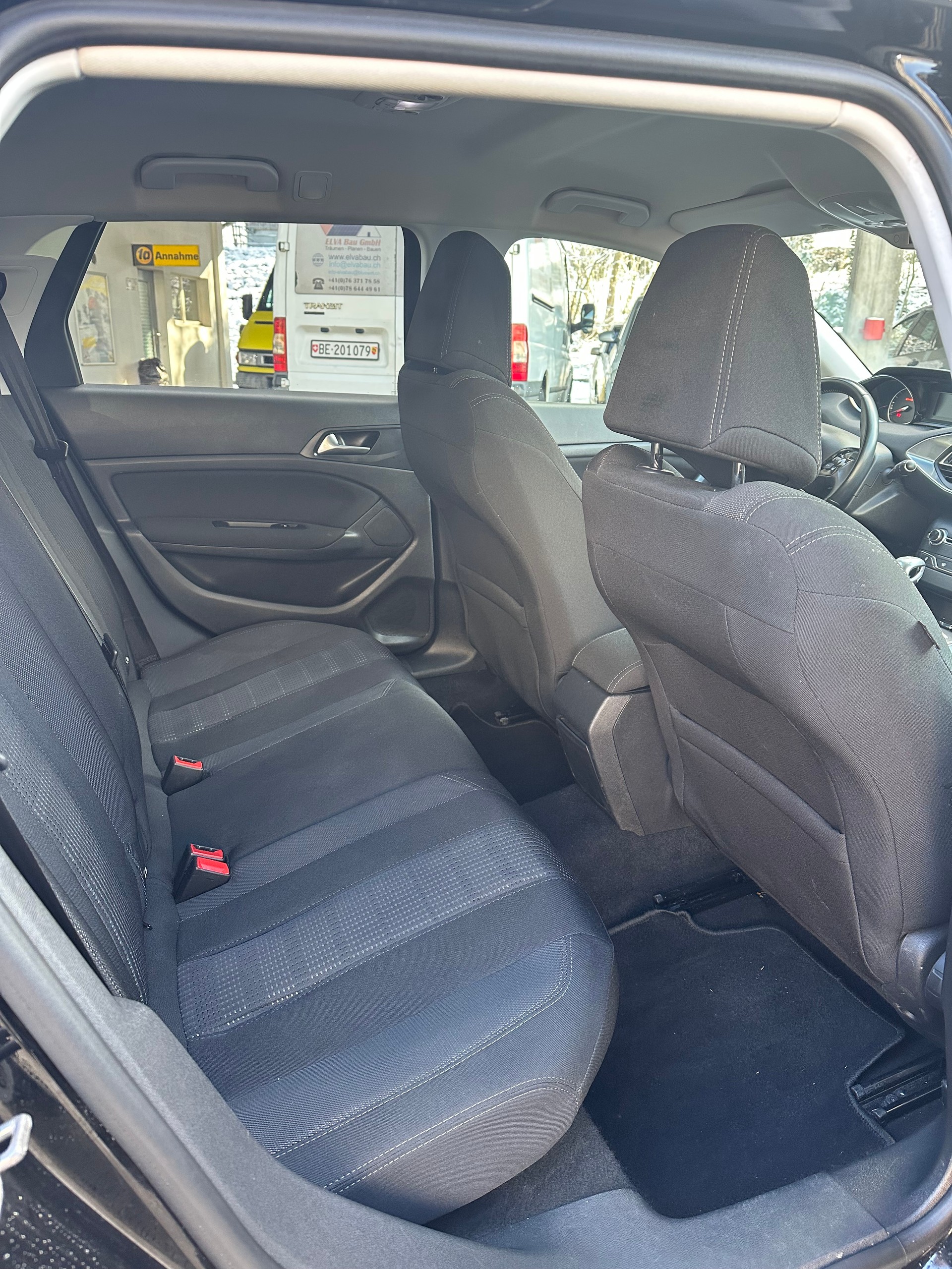 PEUGEOT 308 SW 1.2 THP Allure-image-6