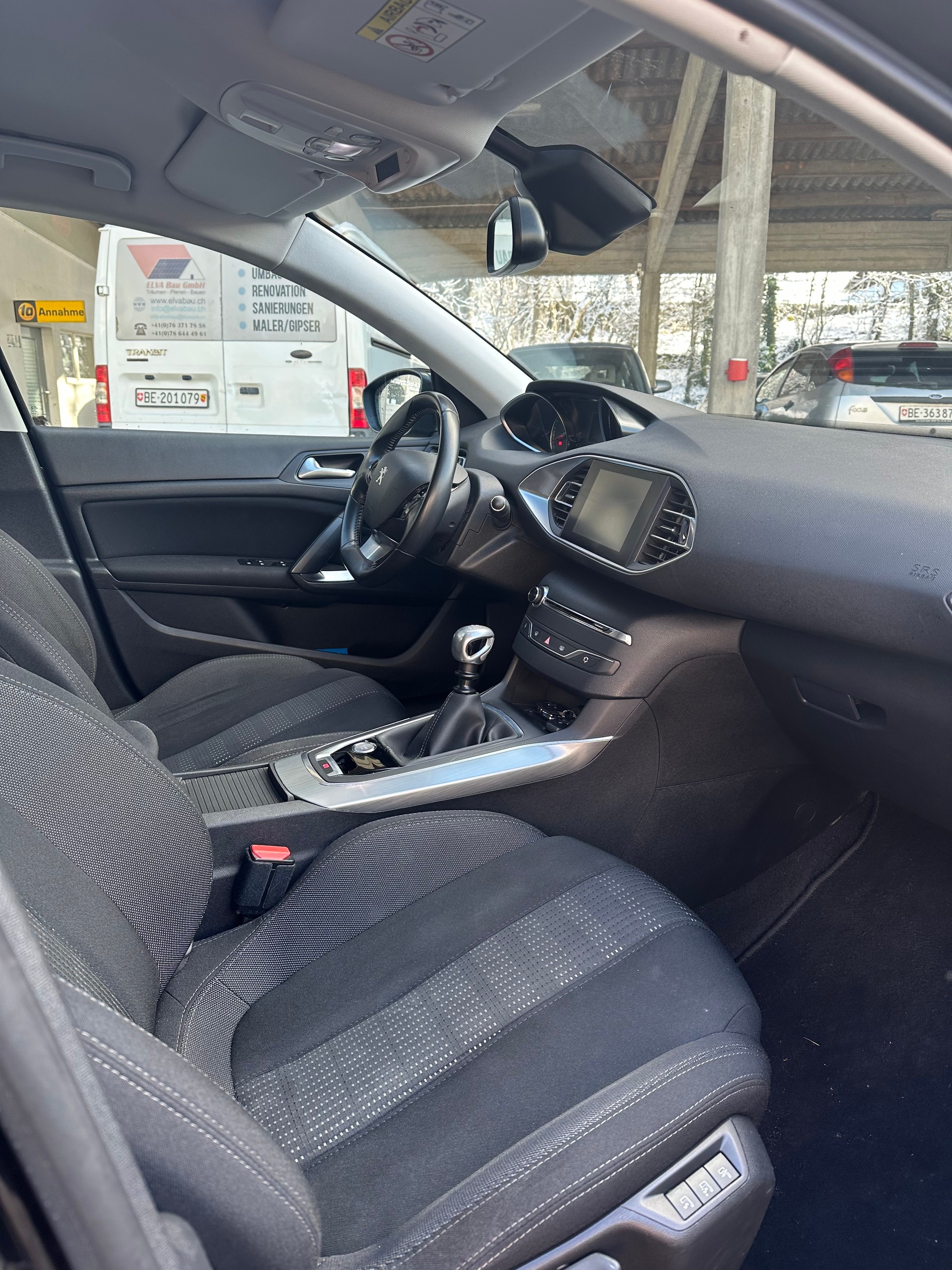 PEUGEOT 308 SW 1.2 THP Allure-image-7