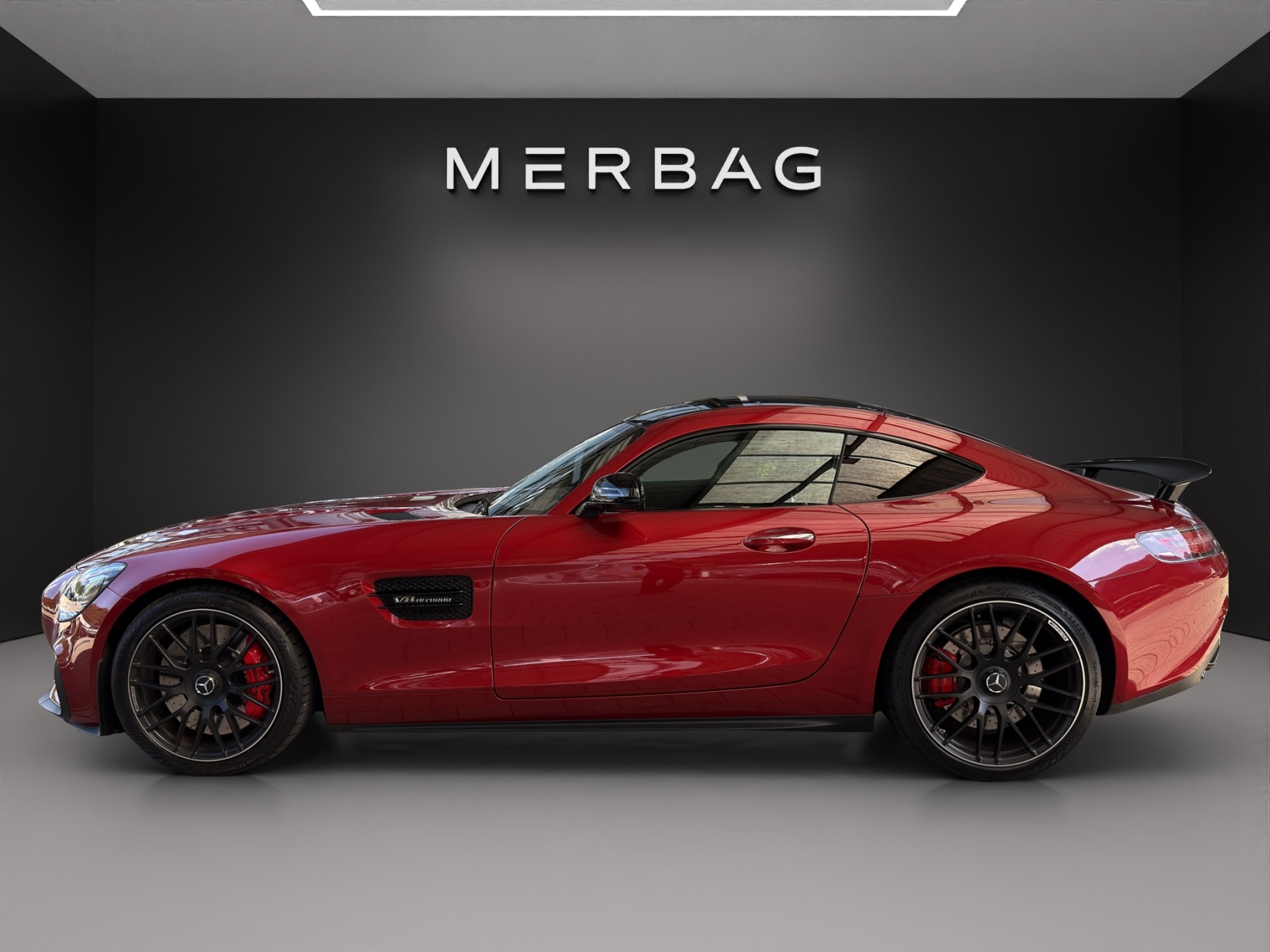 MERCEDES-BENZ AMG GT S-image-1