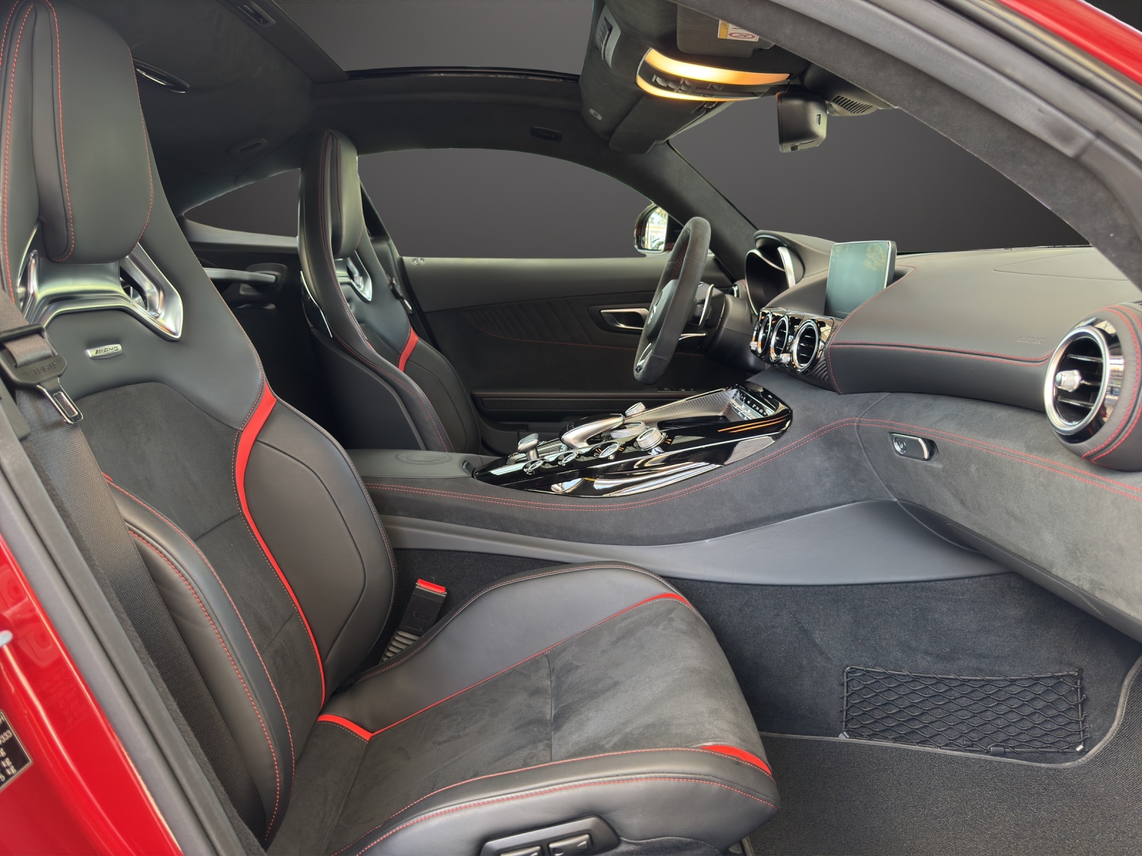 MERCEDES-BENZ AMG GT S-image-11