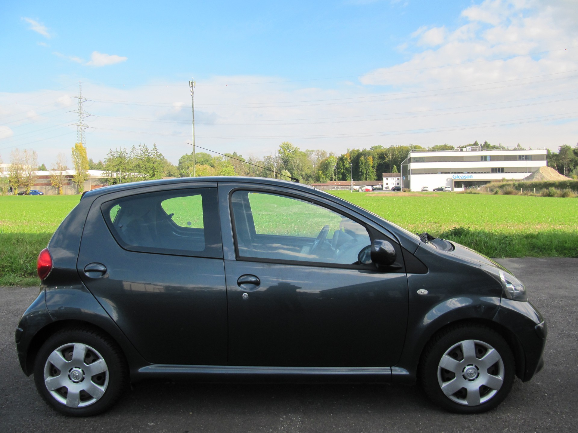 TOYOTA Aygo 1.0 Linea Luna-image-5