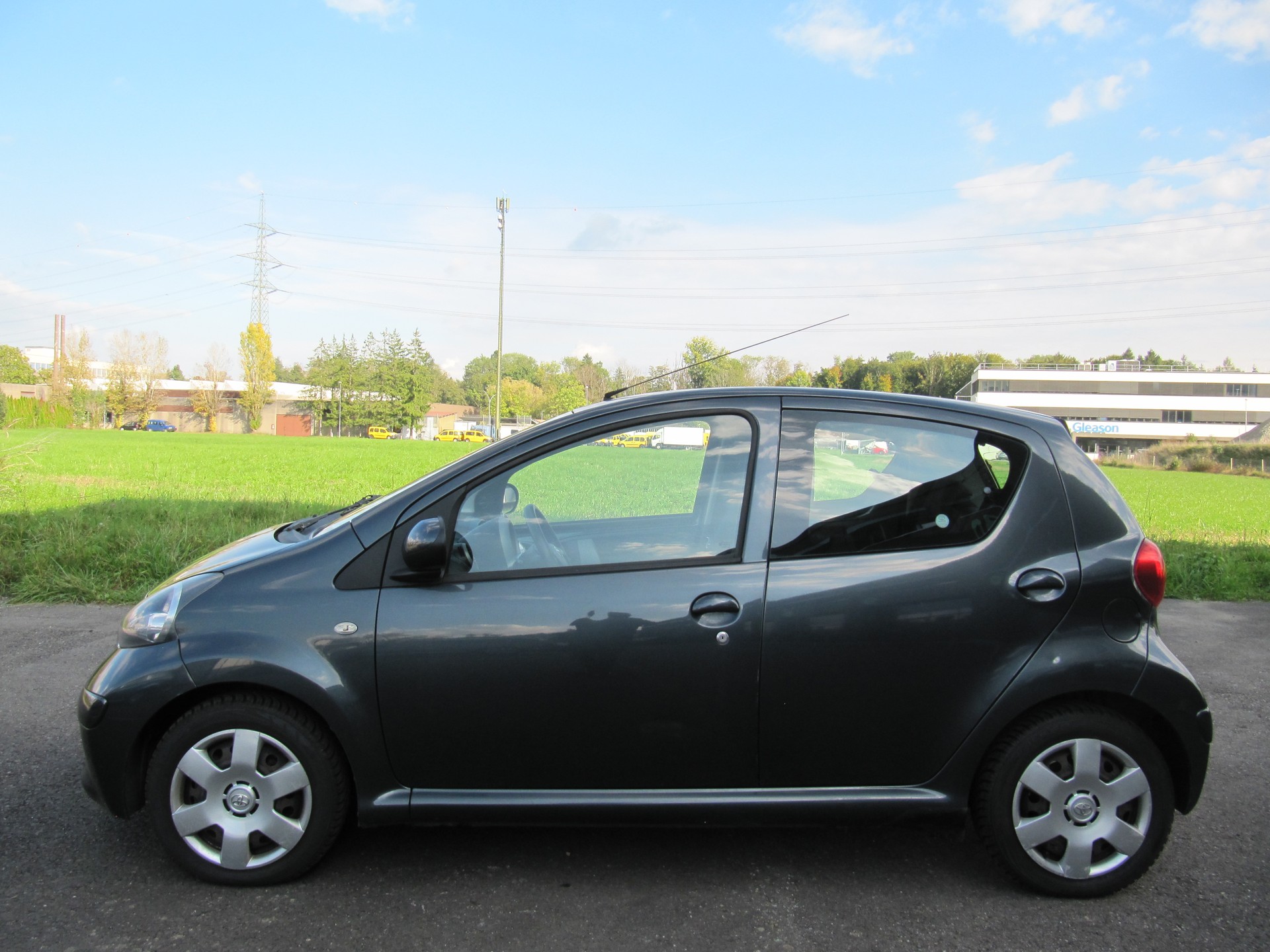 TOYOTA Aygo 1.0 Linea Luna-image-6
