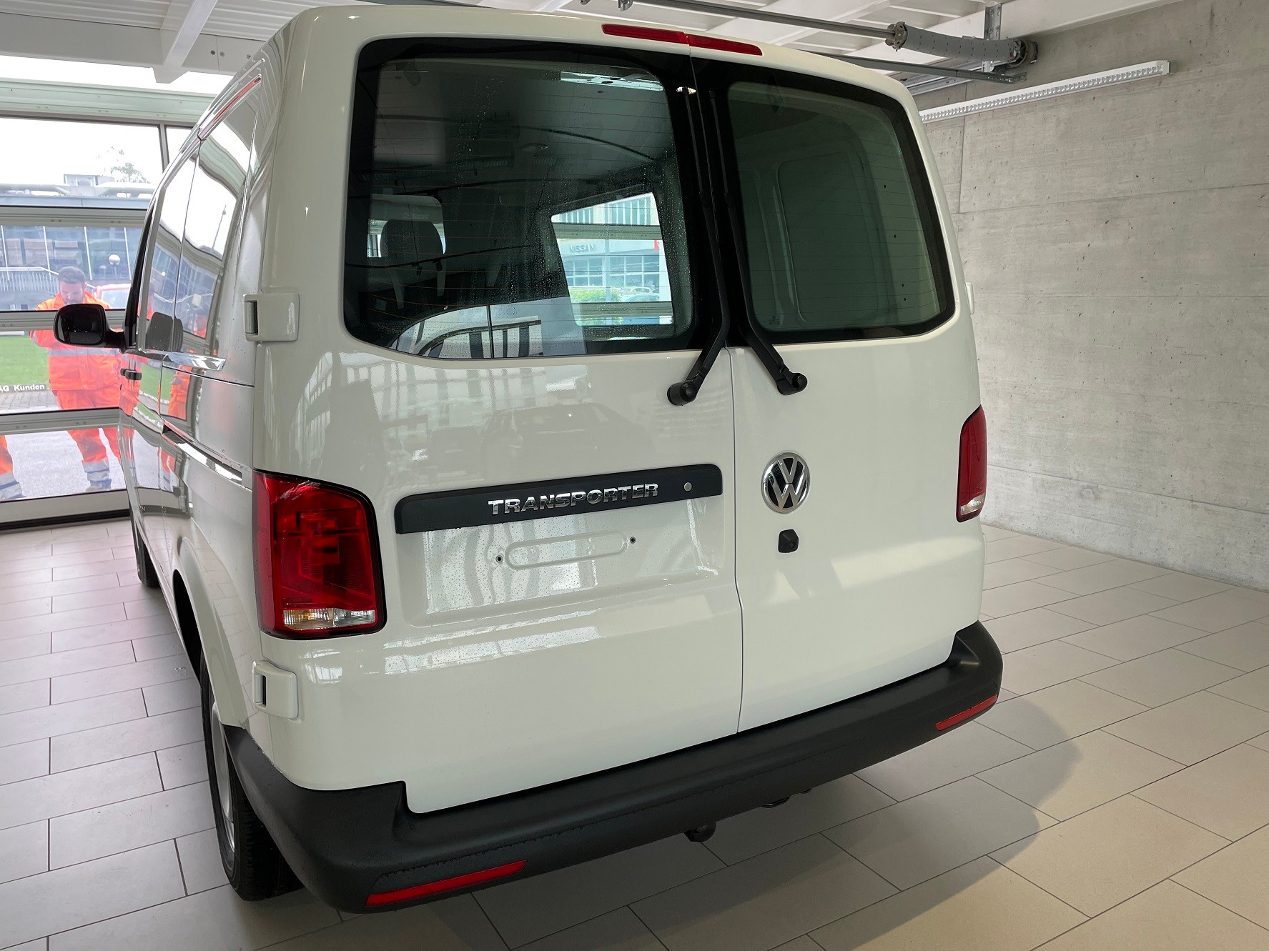 VW T6.1 2.0 TDI Entry-image-2