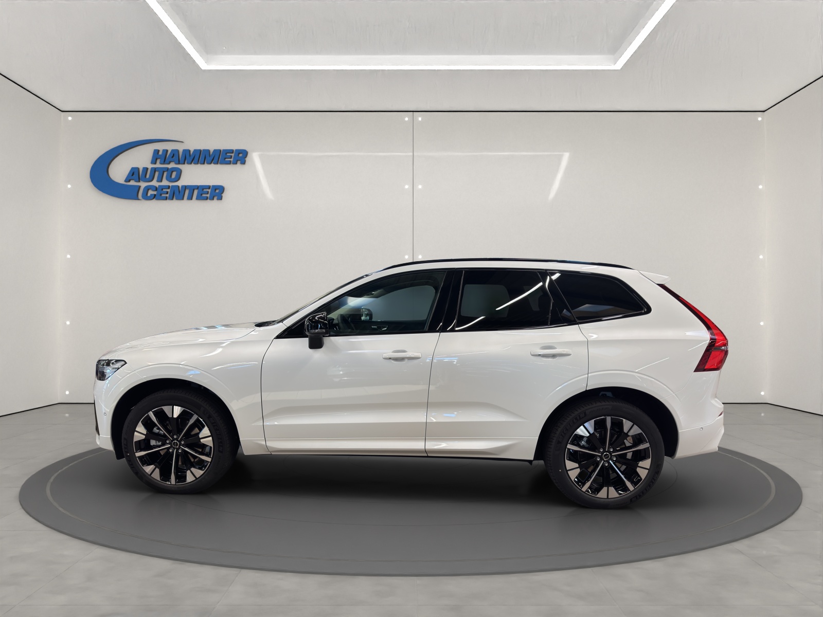 VOLVO XC60 2.0 B5 MH Ultra Dark AWD-image-5