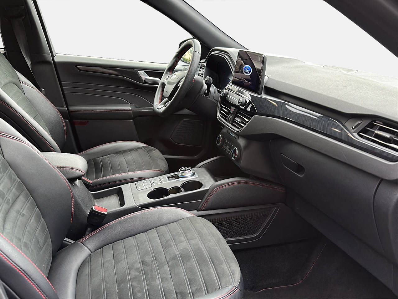 FORD Kuga 2.5 Plug-in Hybrid ST-Line X-image-11