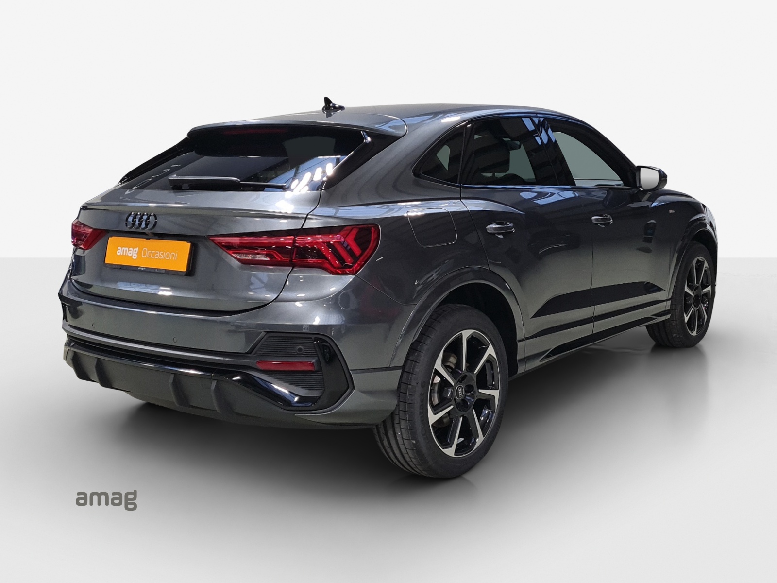 AUDI Q3 Sportback 45 TFSI e S line Attraction S-tronic-image-5