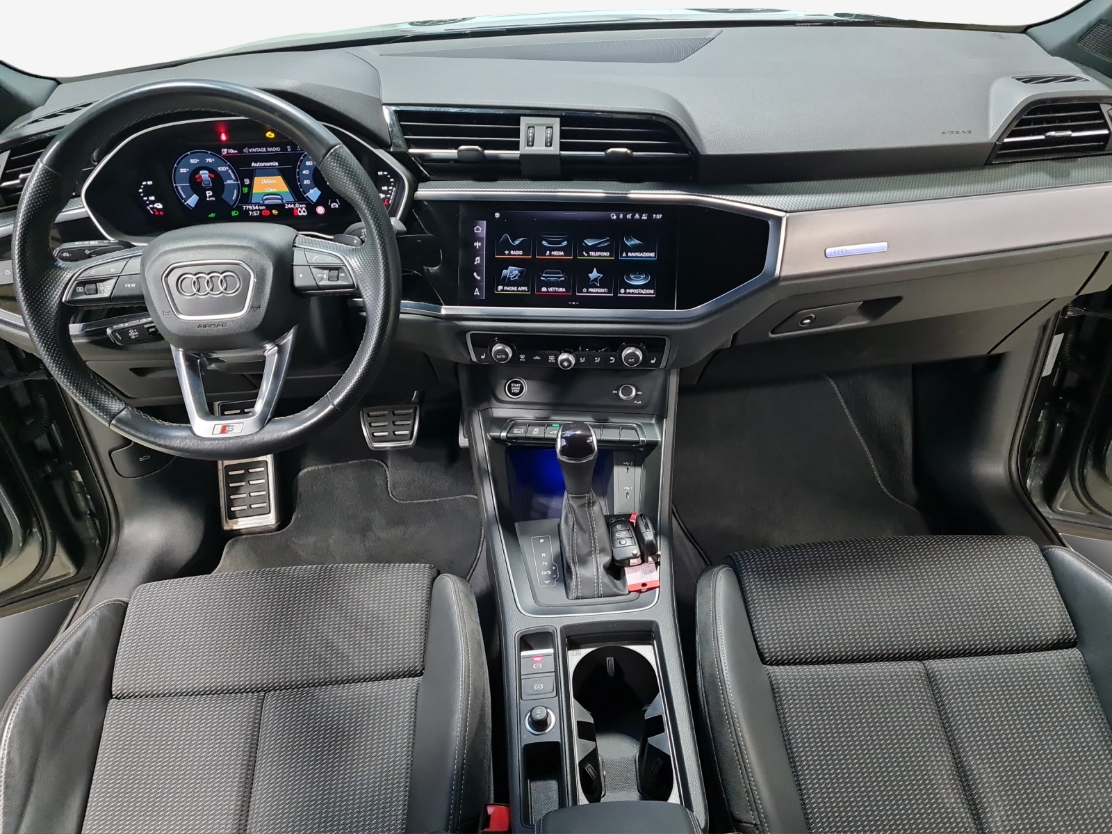 AUDI Q3 Sportback 45 TFSI e S line Attraction-image-9