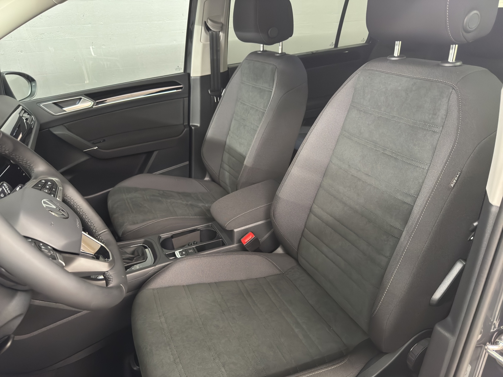 VW Touran 2.0 TDI SCR Highline DSG-image-15