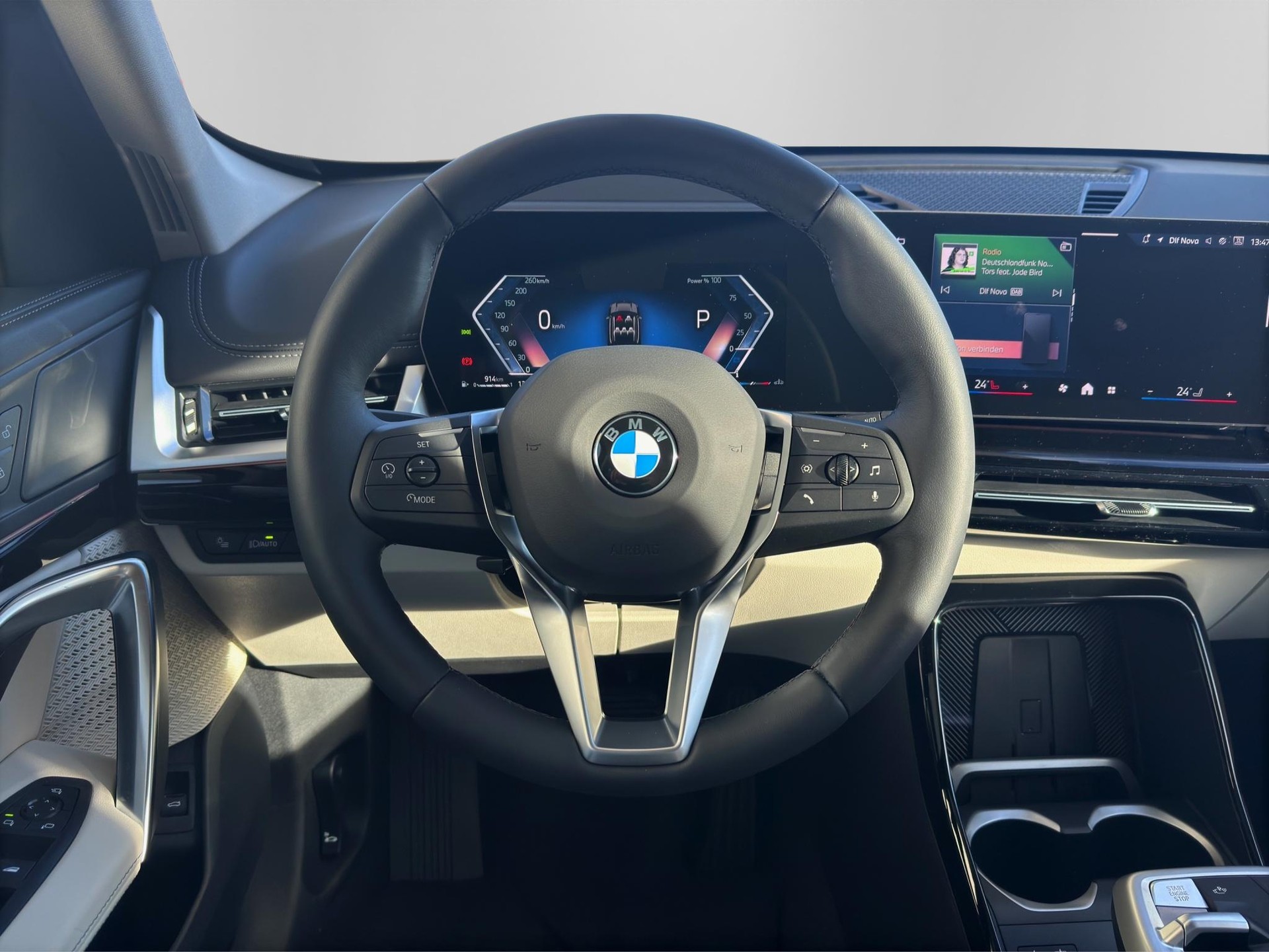 BMW X1 20d xDrive-image-11