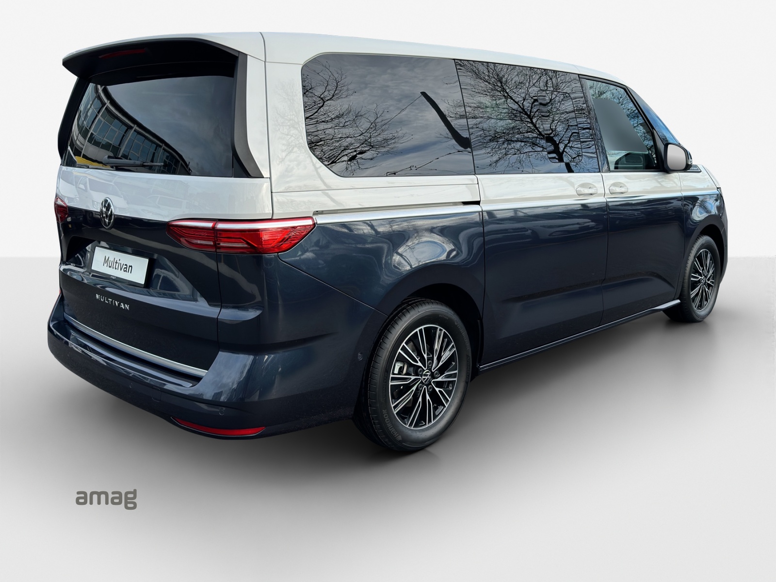 VW Multivan 2.0 TDI Style Liberty DSG Lang-image-4