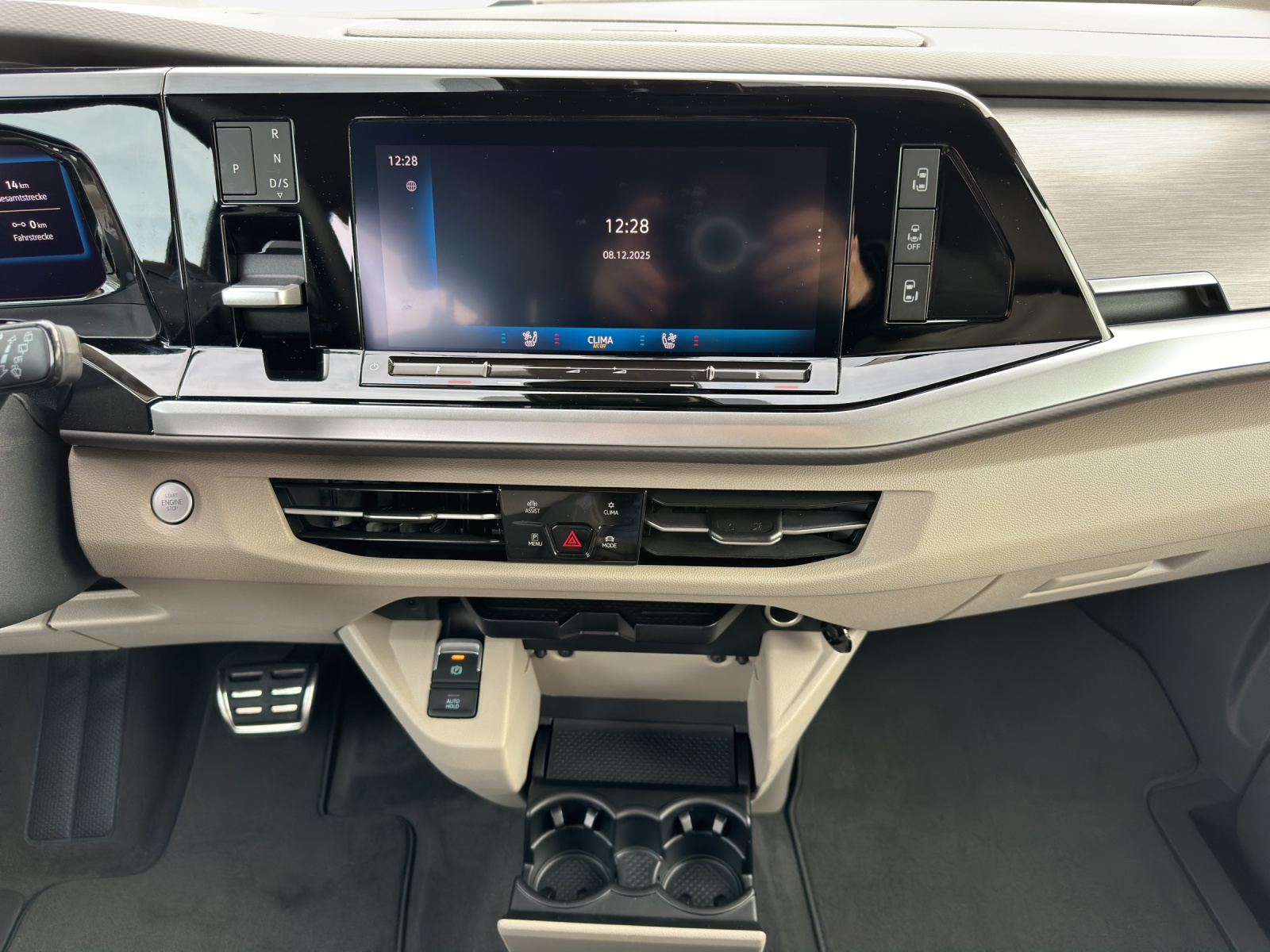 VW Multivan 2.0 TDI Style Liberty DSG Lang-image-10