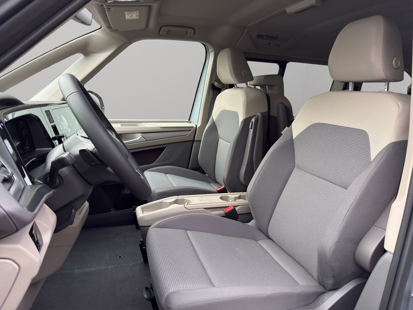 VW Multivan Liberty kurz 2.0 TDI-image-5