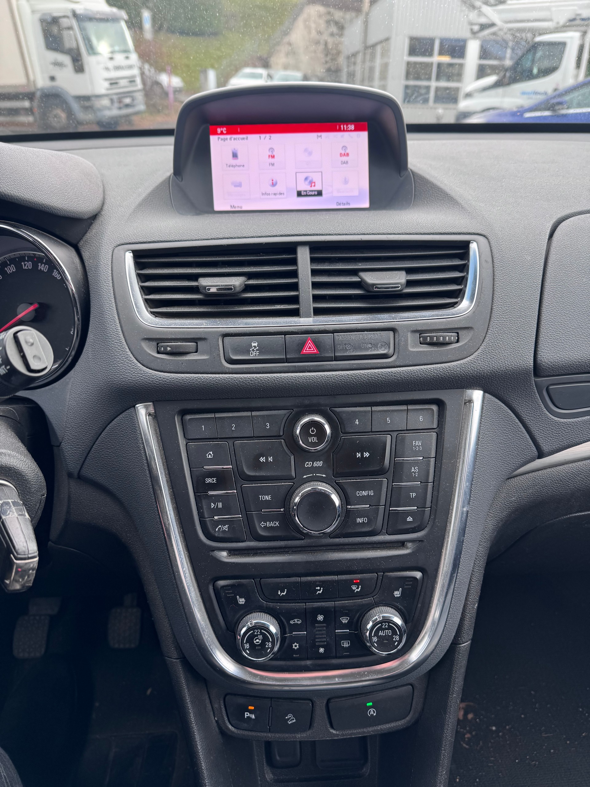 OPEL Mokka 1.4i 16V Turbo Cosmo 4WD-image-10