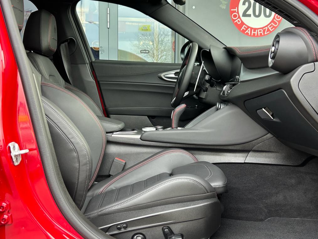 ALFA ROMEO Giulia 2.0 Competizione Q4-image-12