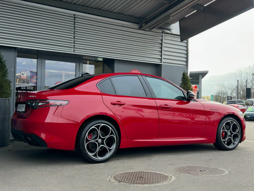 ALFA ROMEO Giulia 2.0 Competizione Q4-image-2