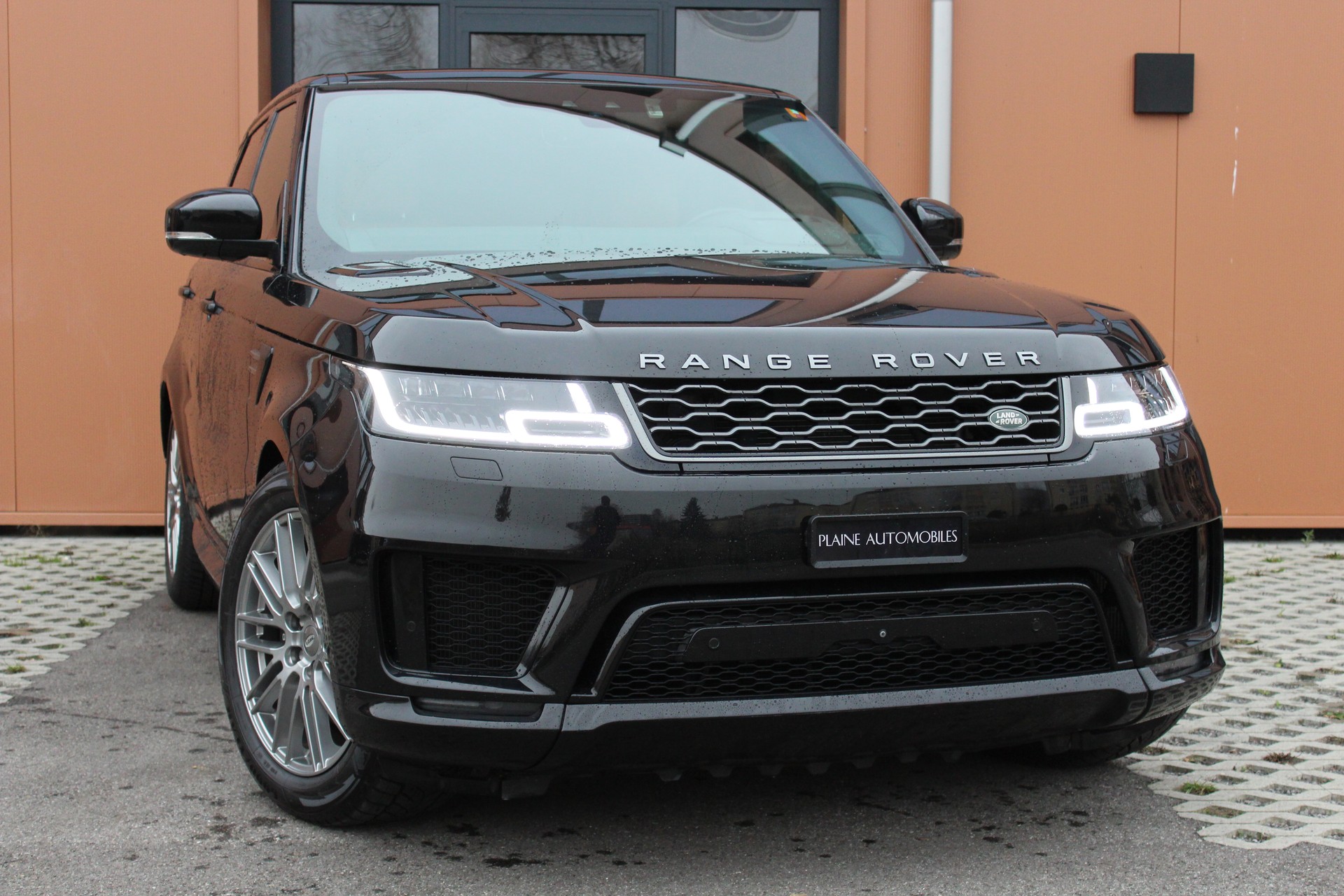 LAND ROVER Range Rover Sport 5.0 V8 S/C HSE Dynamic Automatic - "Véhicule CH * 8 Roues * Son Meridian * Caméra 360' * Ecran Arrière"-image-0
