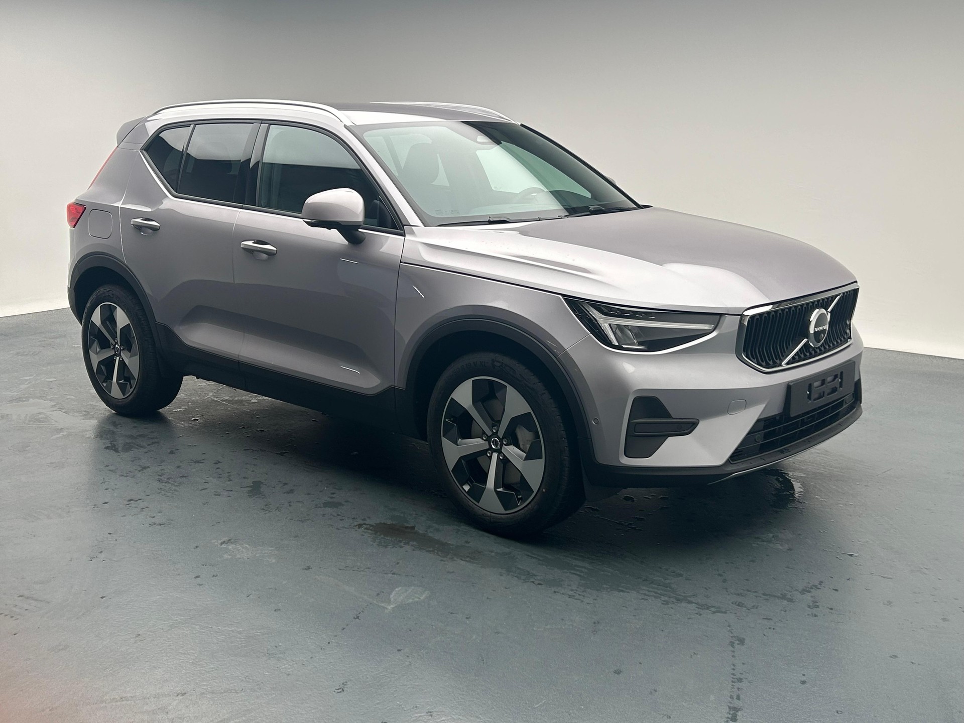 VOLVO XC40 2.0 B3 MH XCITE-image-28