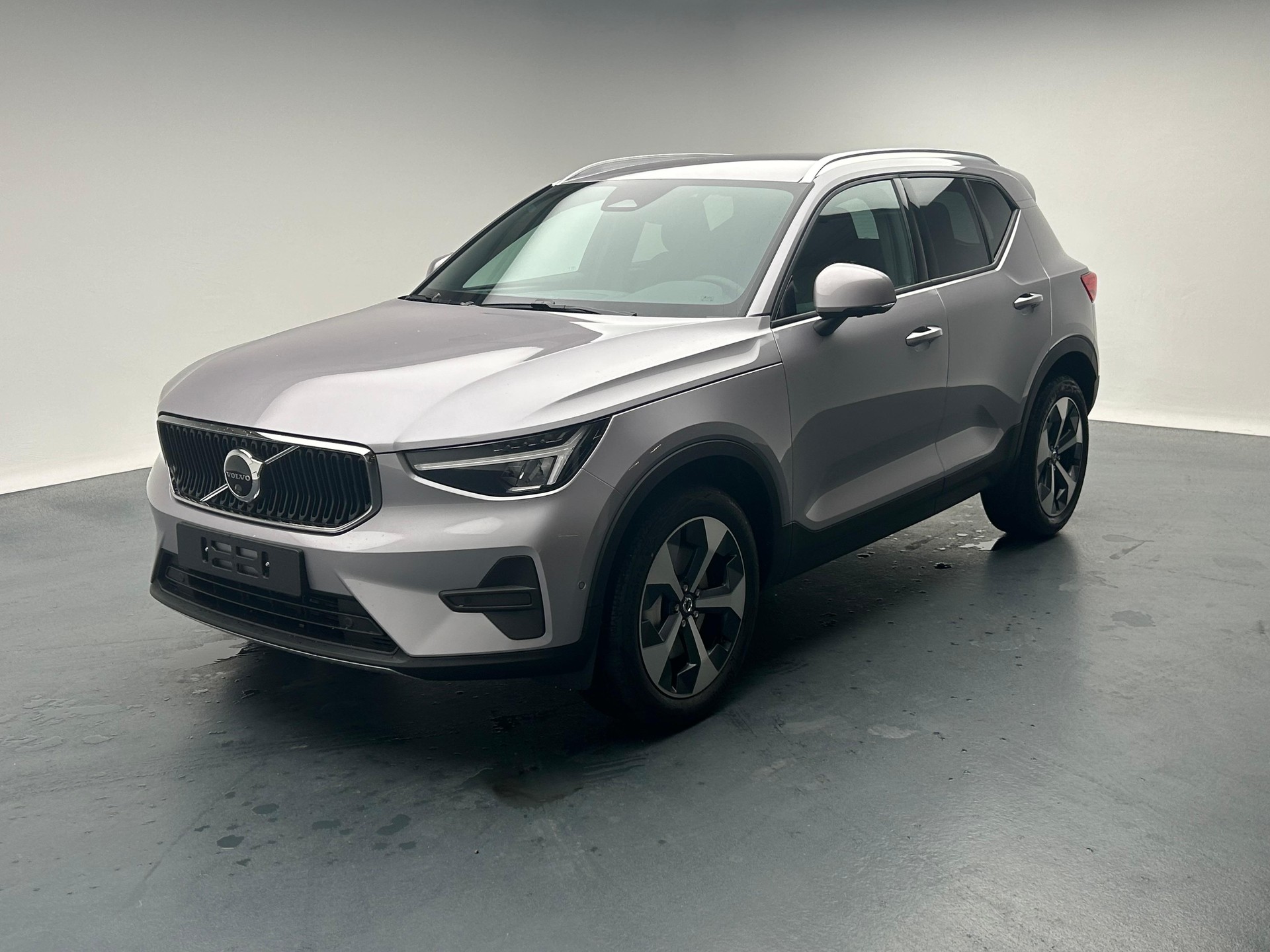VOLVO XC40 2.0 B3 MH XCITE-image-0