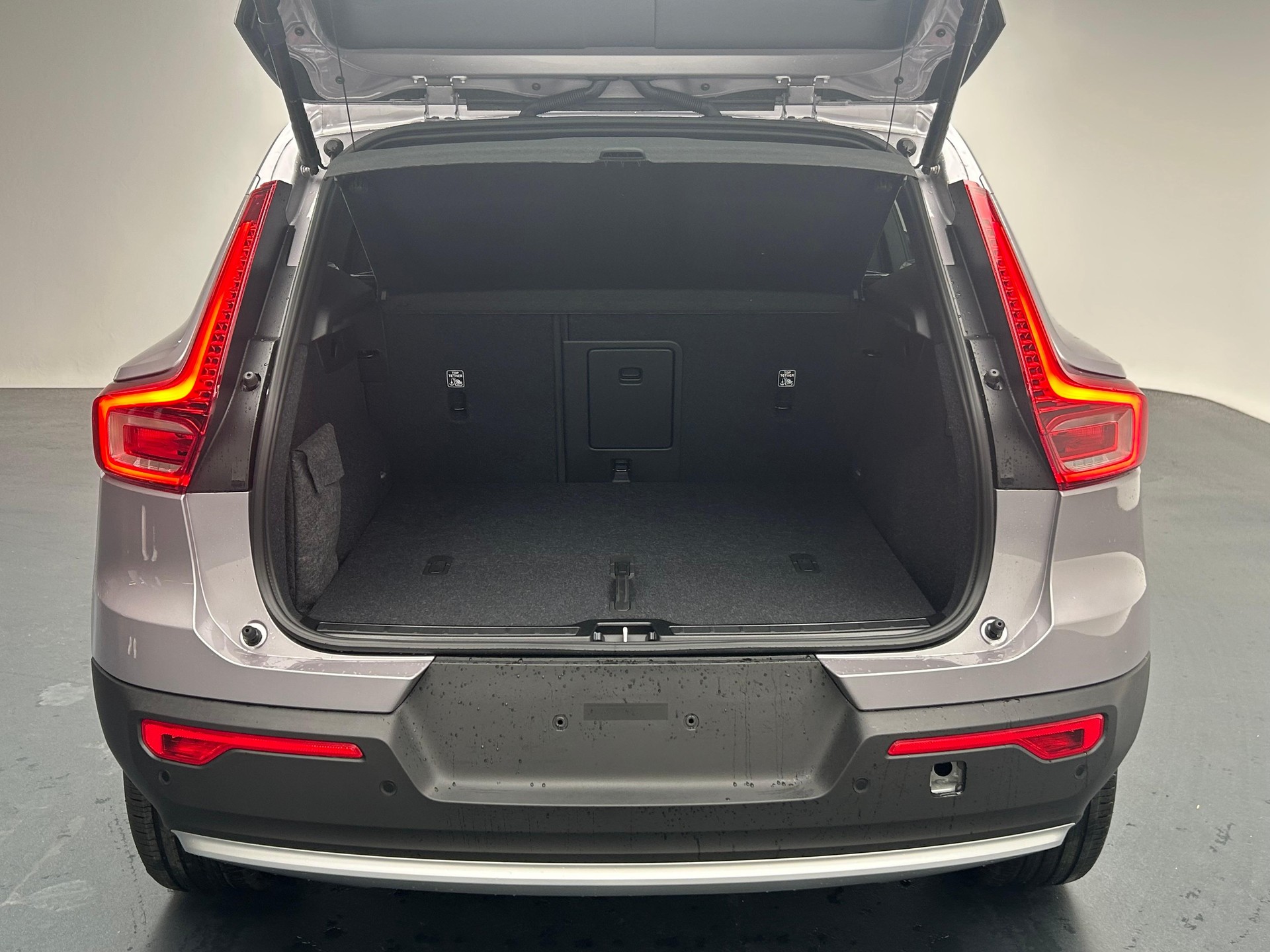 VOLVO XC40 2.0 B3 MH XCITE-image-22