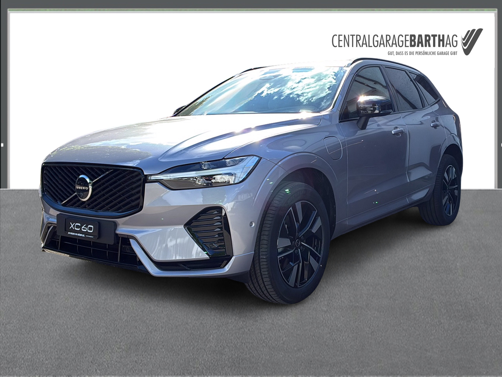 VOLVO XC60 2.0 T6 TE Plus Dark eAWD-image-0