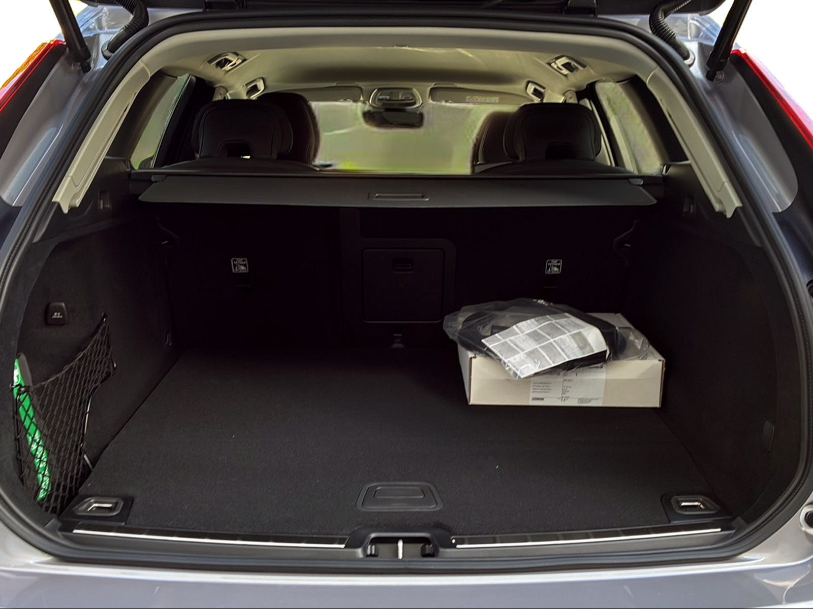 VOLVO XC60 2.0 T6 TE Plus Dark eAWD-image-8