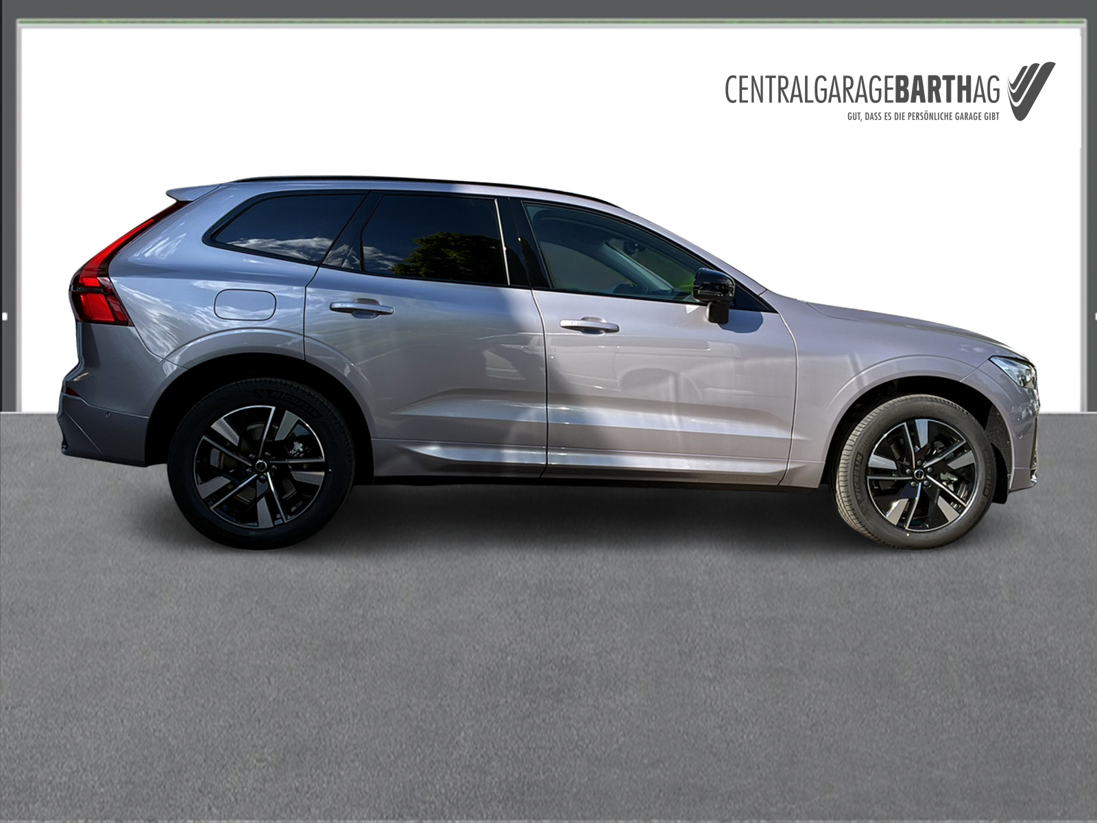 VOLVO XC60 2.0 T6 TE Plus Dark eAWD-image-7