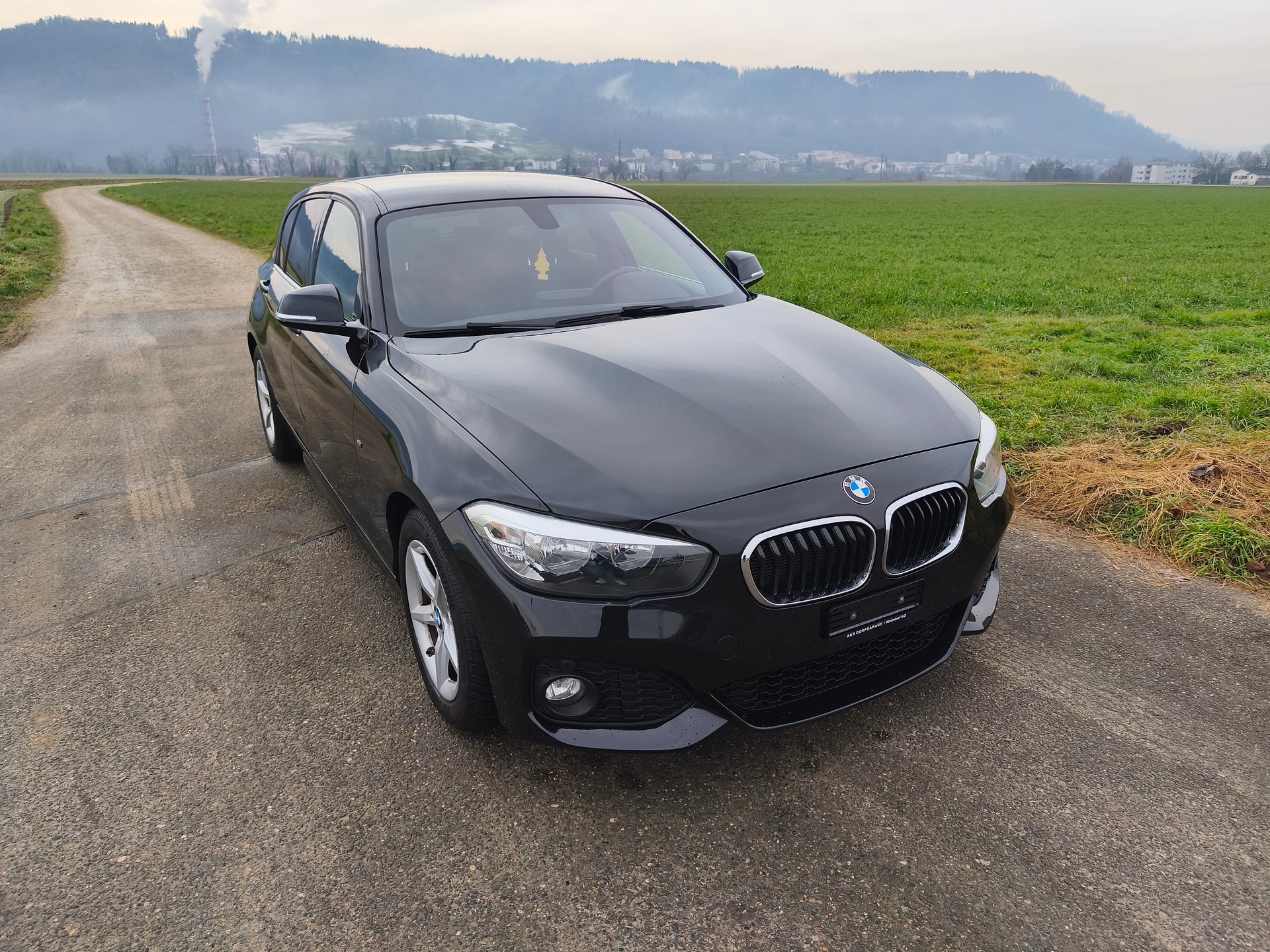 BMW 118i-image-6
