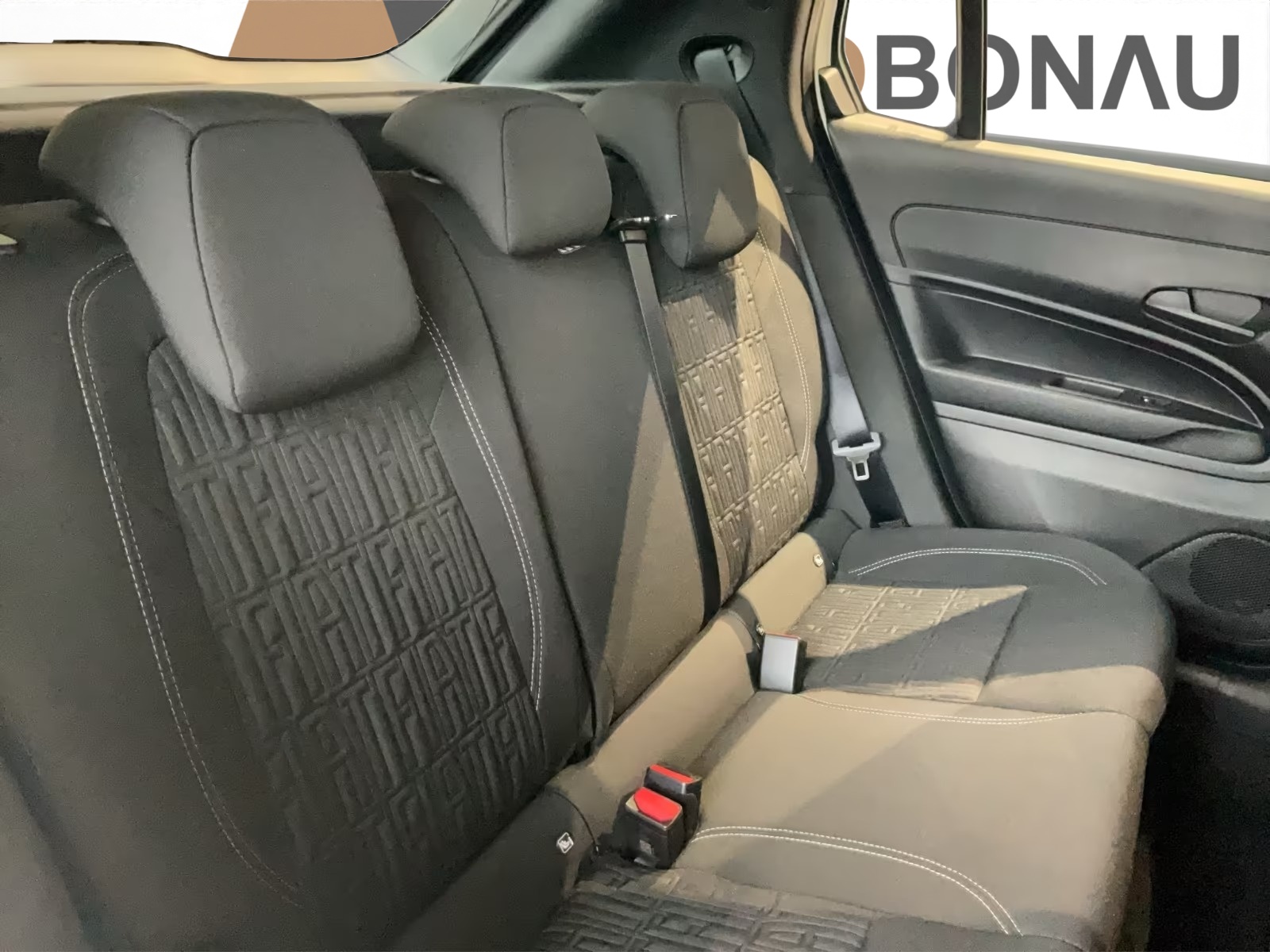 FIAT 600 1.2 Hybrid MHEV 145 Cult-image-12