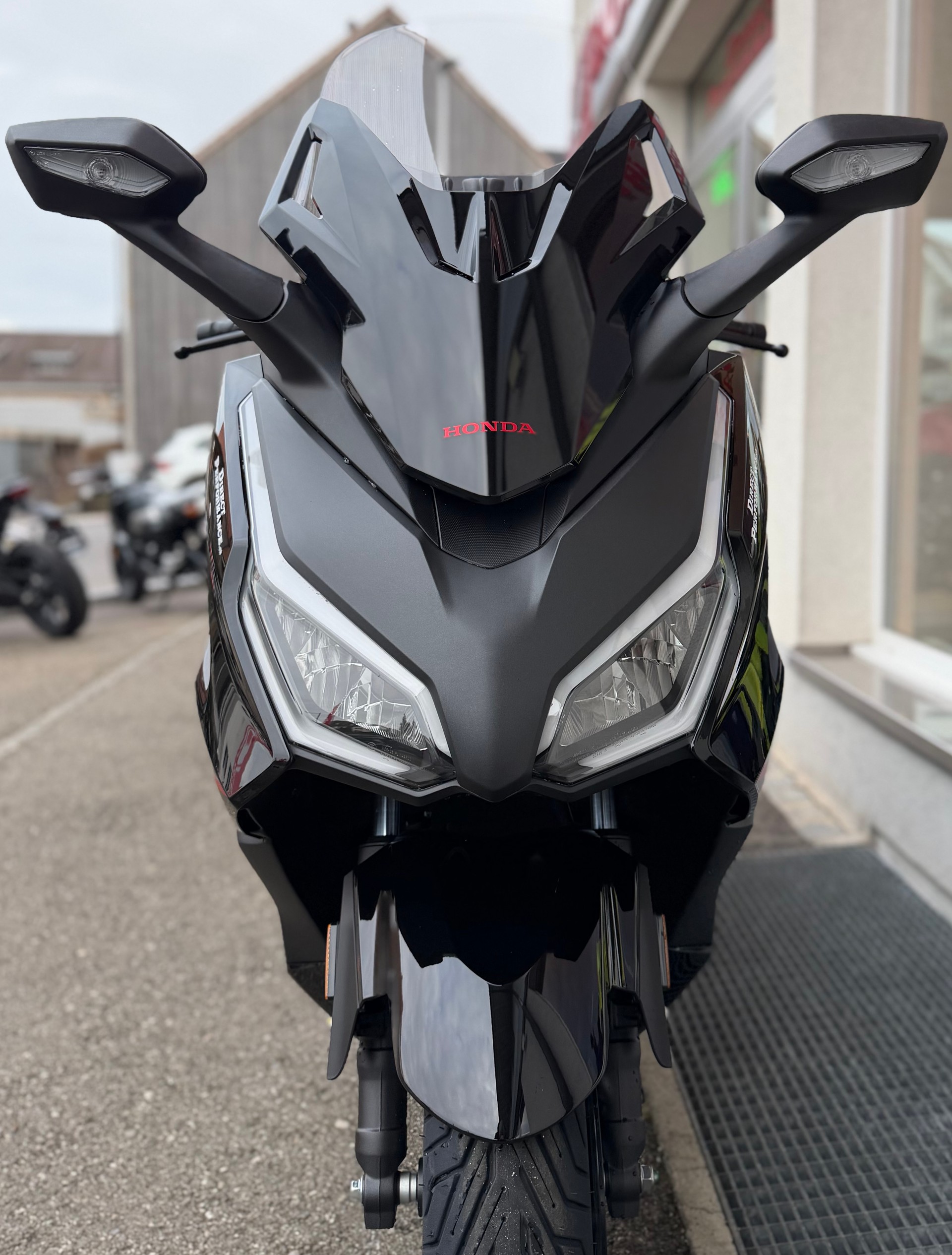 HONDA Forza 350 Special Edition 2026-showroom-element-1
