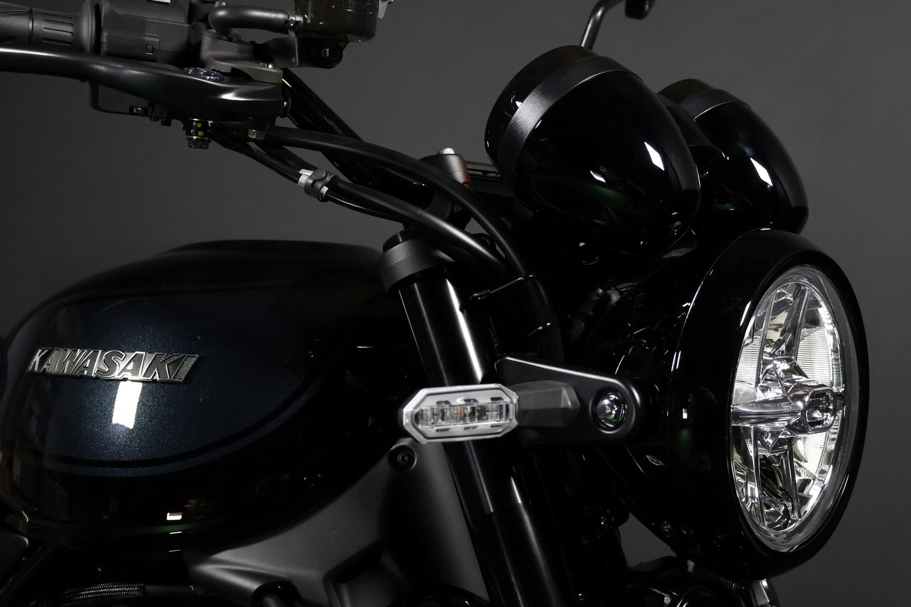 KAWASAKI Z 900 RS (85(70/35 KW) Black Ball Edition-image-4
