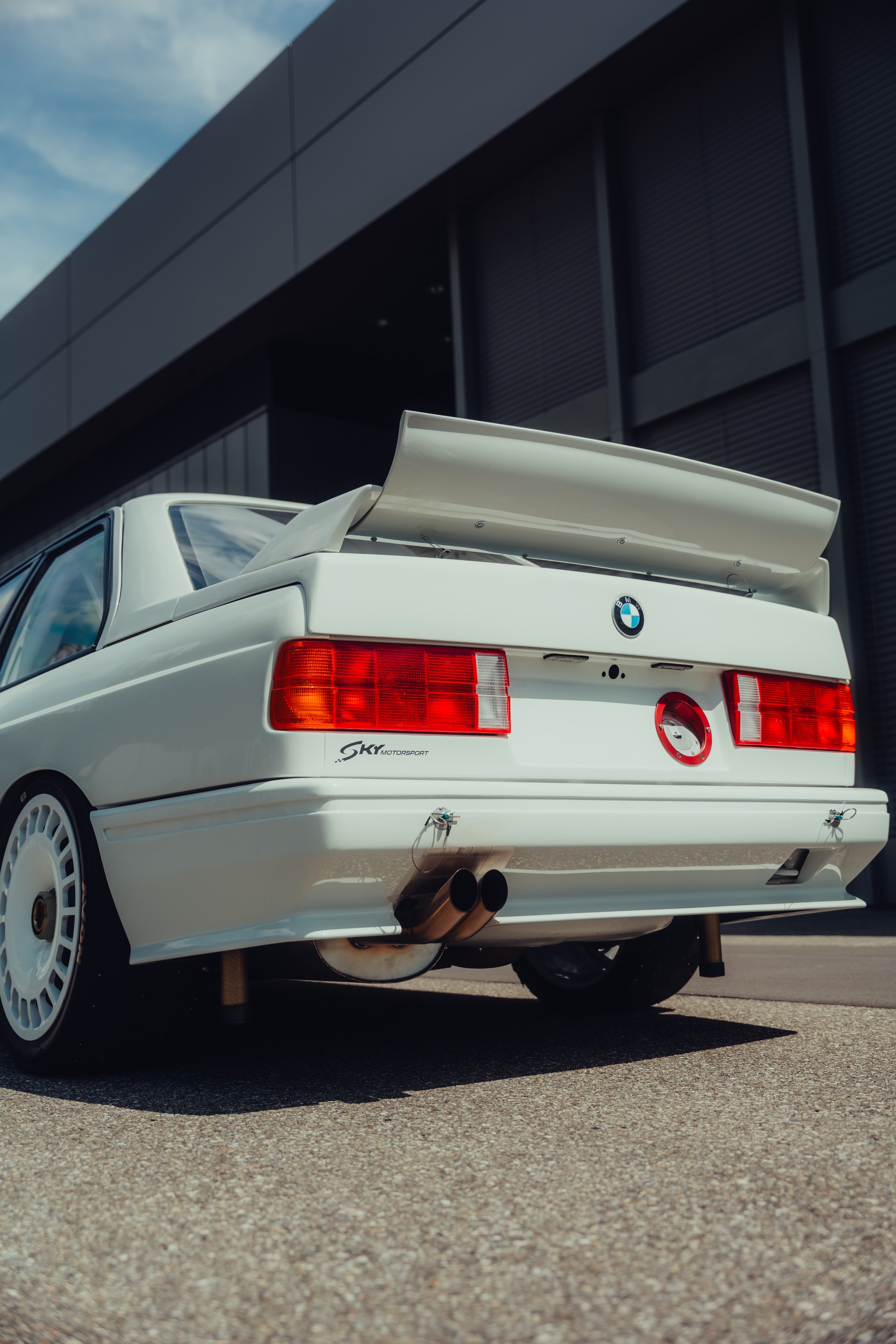 BMW M3-image-6