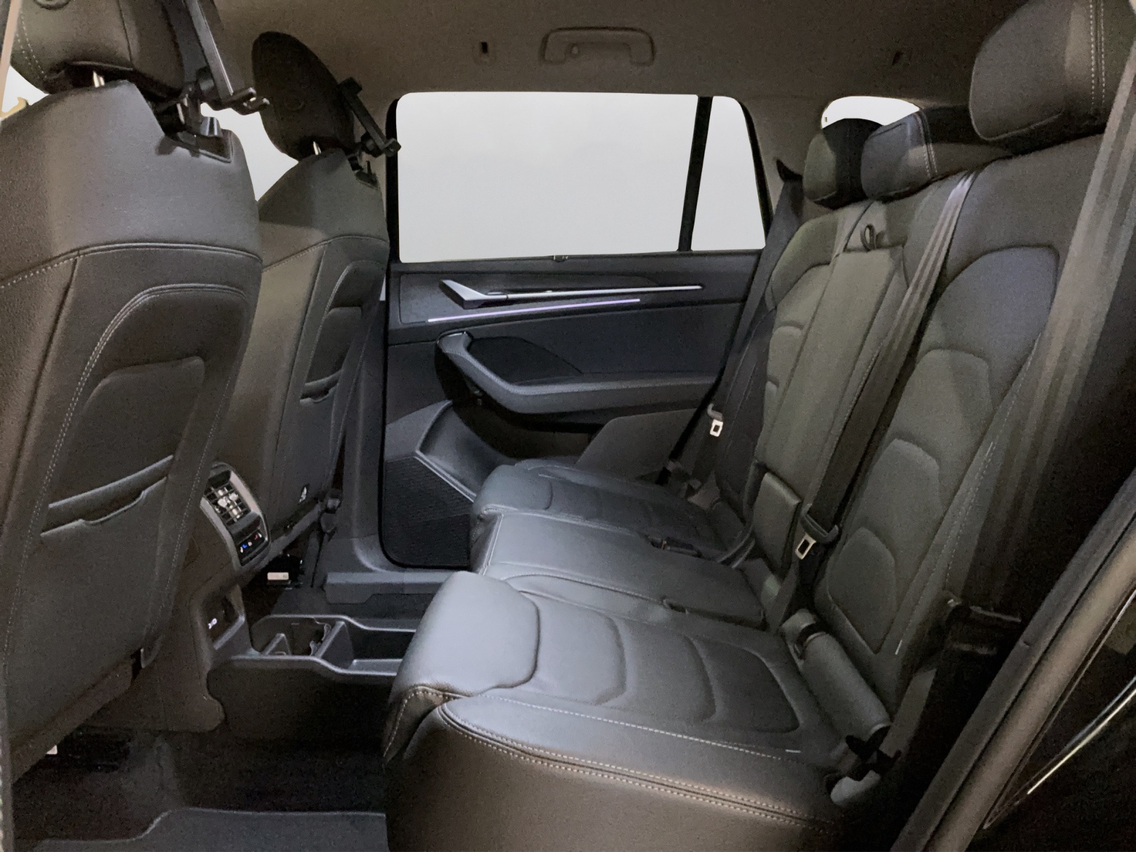 SKODA Kodiaq 1.5 TSI PHEV Dynamic-image-10