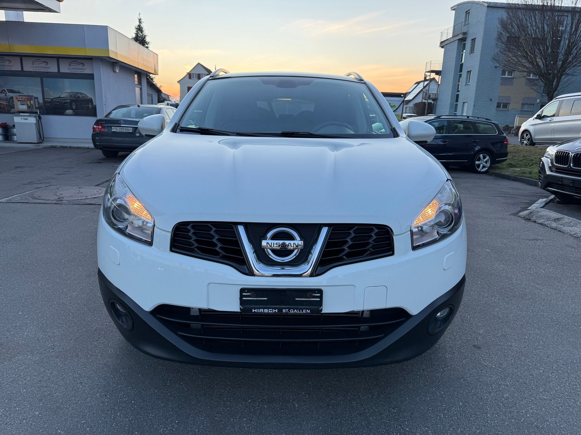 NISSAN Qashqai 2.0 dCi 4WD tekna Automatic-image-1
