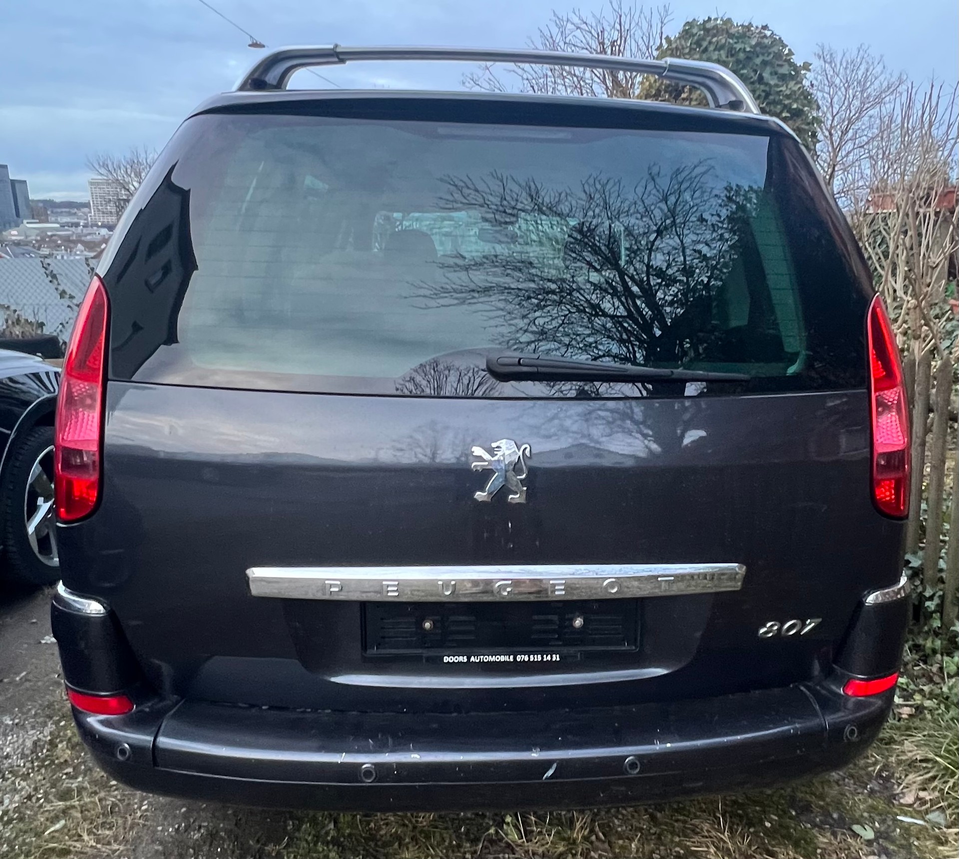 PEUGEOT 807 2.2 16V HDi Family+ Tiptronic-image-5